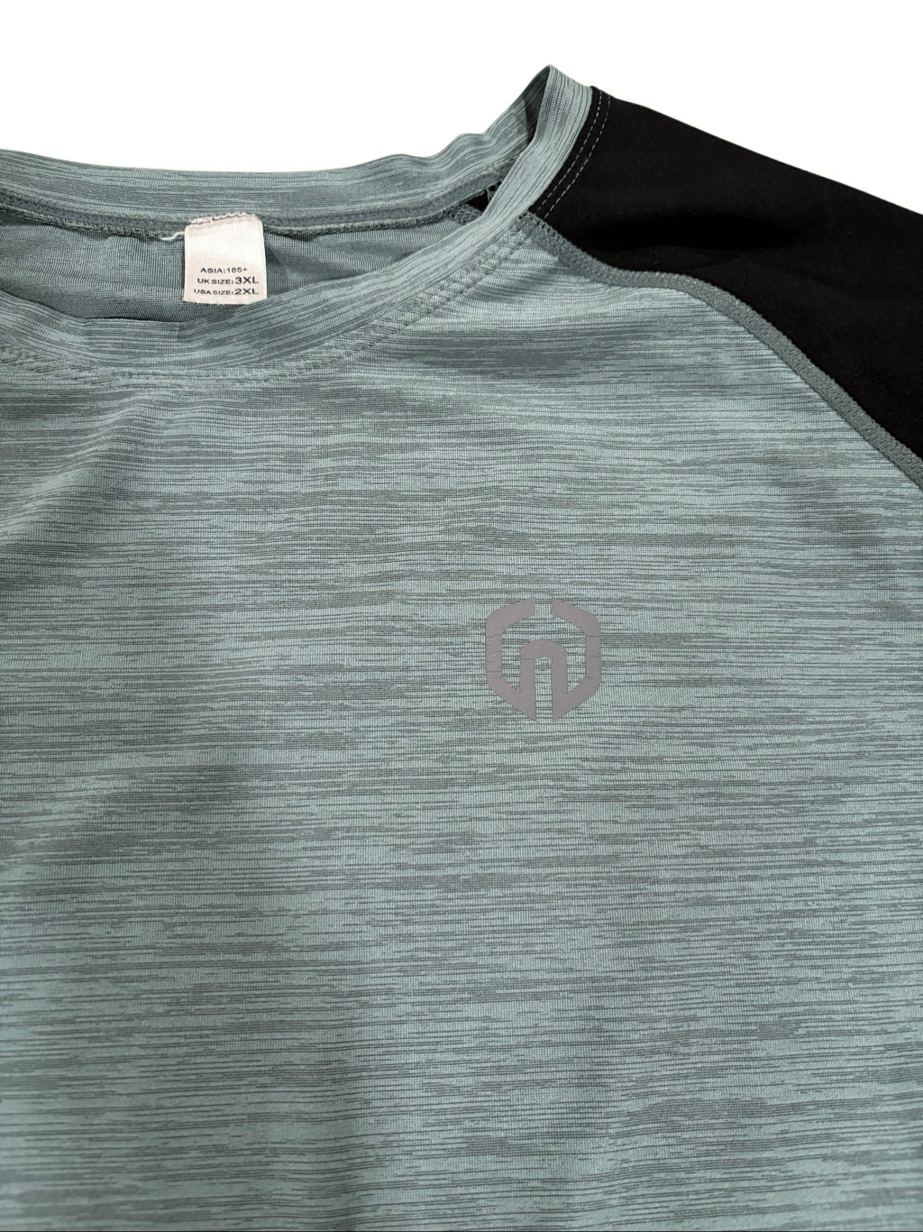 Neleus Dry Fit Logo Muscle Mens Shirt, size 2XL, Green and Black, Long Sleeves