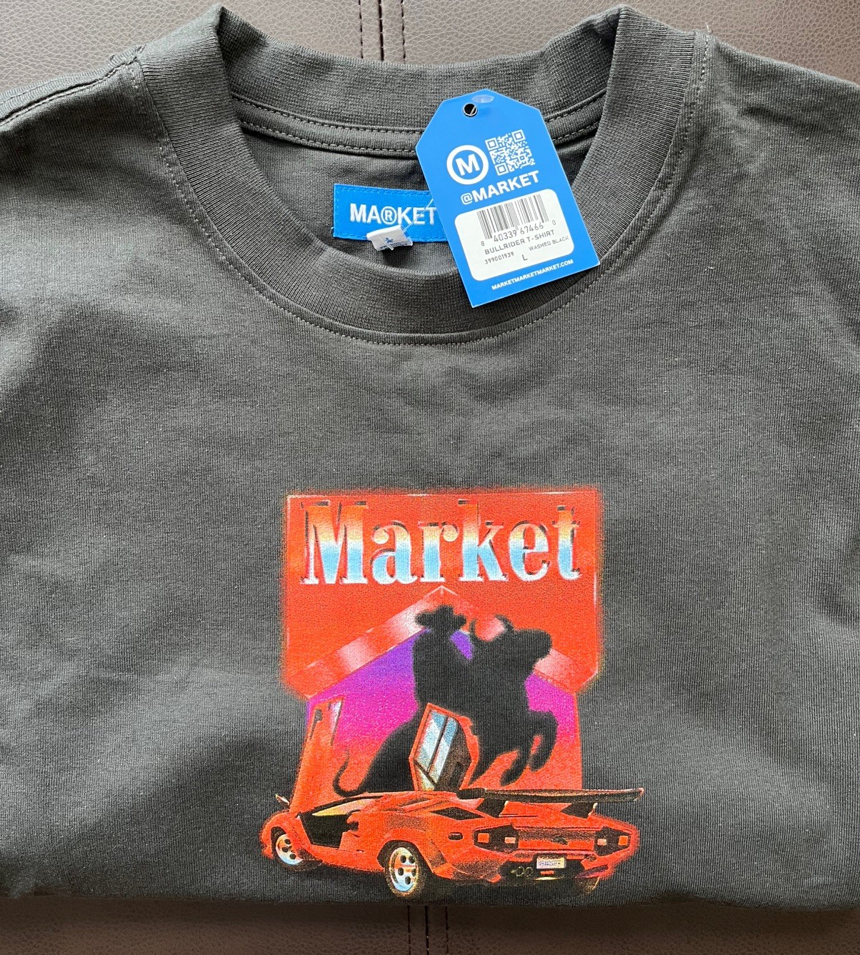 Market Studio Large Men’s T-Shirt Sold Out Bull Rider / Marlboro Design. NWT