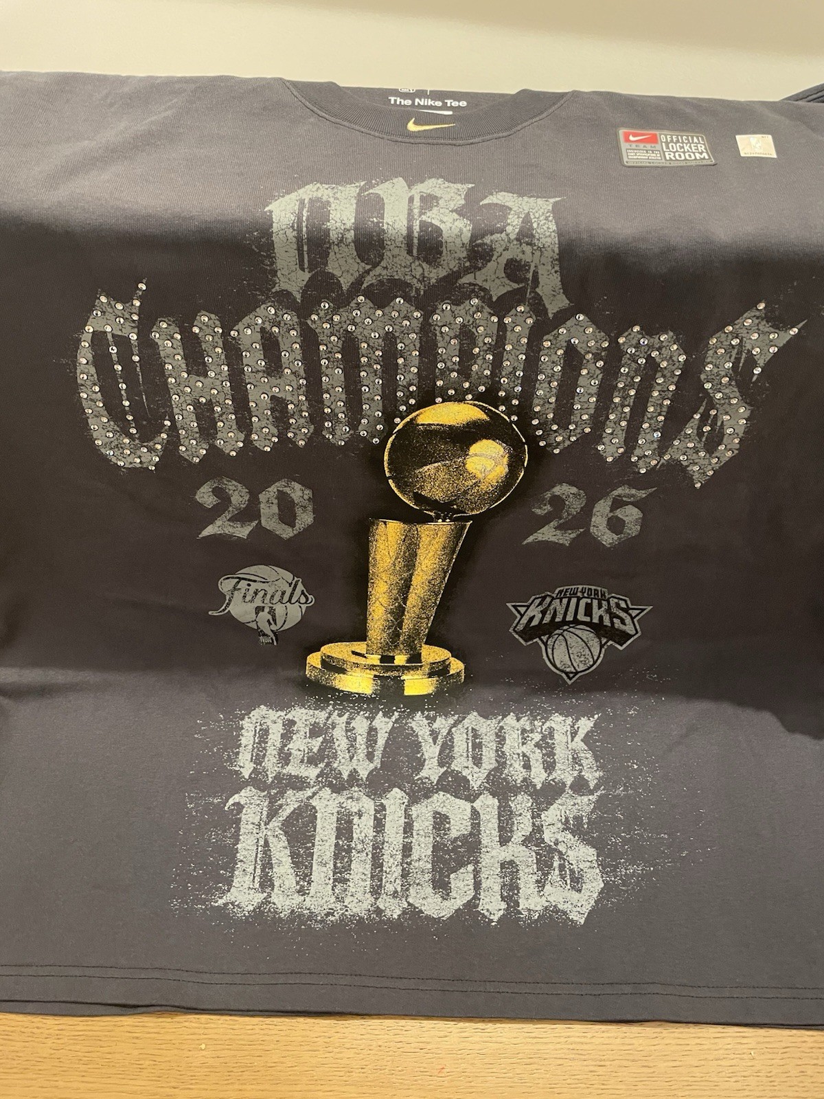 Nike NBA Champions New York Knicks 2026 Crystal Rhinestone Tshirt Black Sz XL gallery