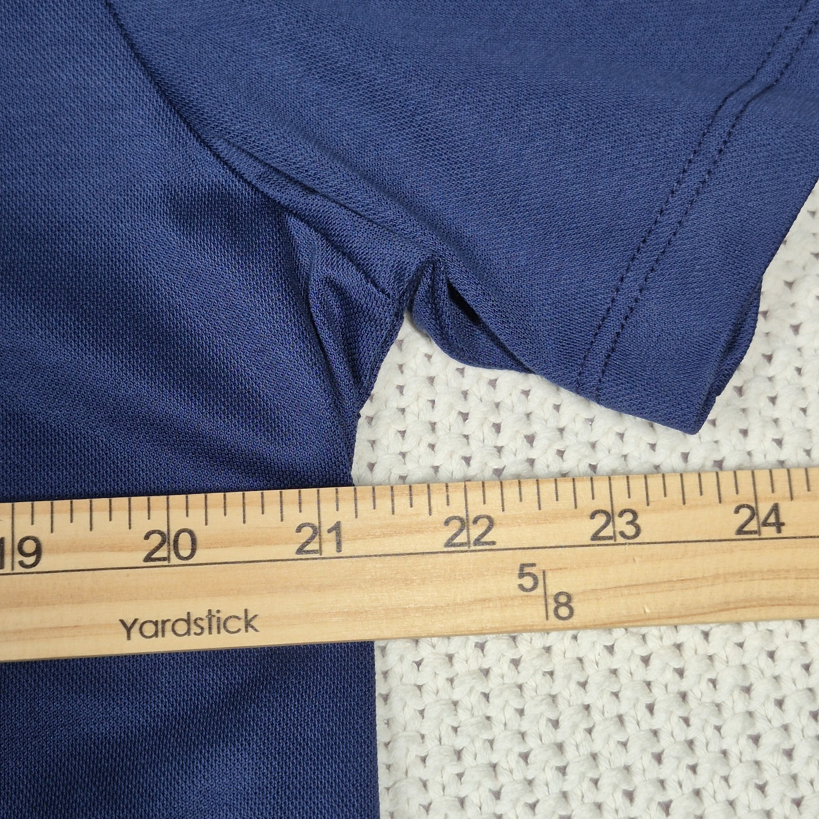Tommy Bahama Throne Blue Crew Neck Short Sleeve T-Shirt Size Medium Soft Touch gallery