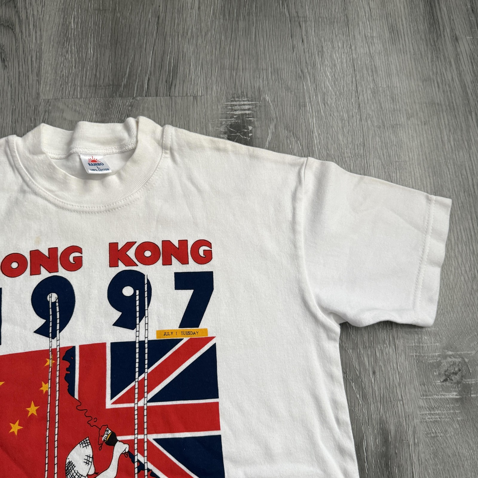 Vintage Hong Kong 1997 Shirt Mens Large White Rambo Flag Souvenir 90s Tee gallery