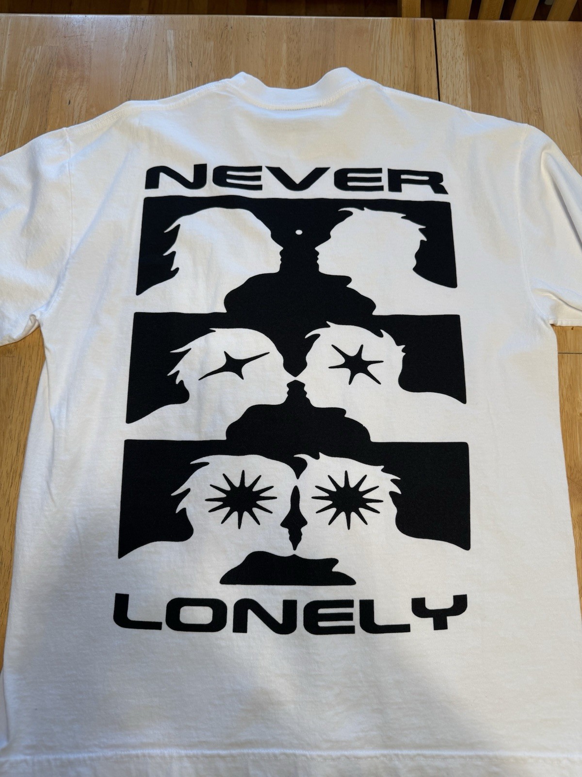 Cloonee Alone But Never Lonely White T Shirt Mens Size Large Short Sleeve gallery