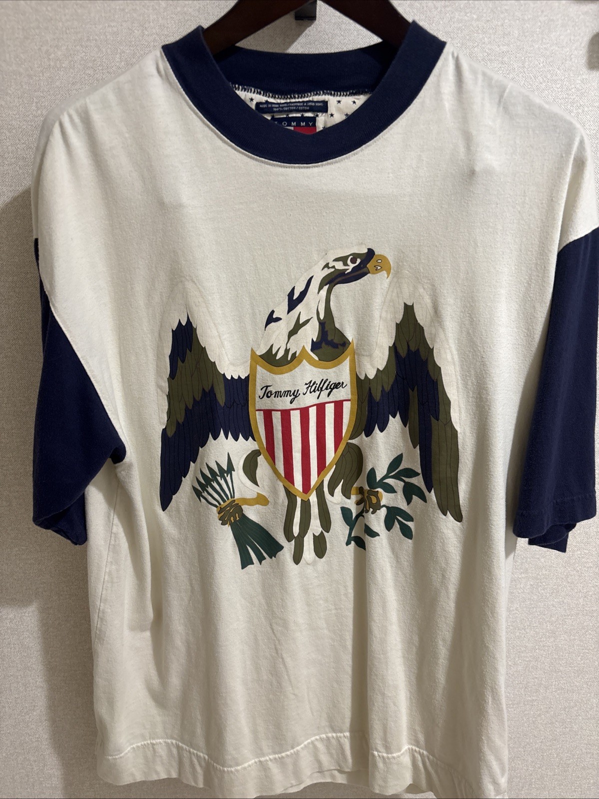 Vintage 90s Tommy Hilfiger Patriotic Eagle Crest Ringer T-Shirt White Blue Red L gallery