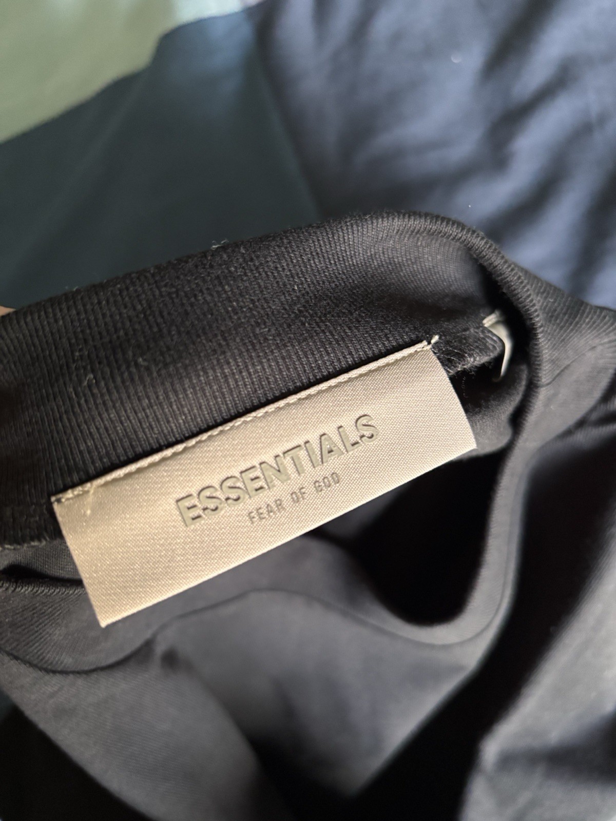 Essentials Fear of God Logo Crew Neck Short Sleeve Black Cotton T-Shirt XS gallery