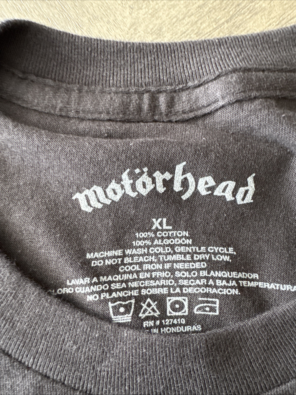New MOTORHEAD ENGLAND Smoking Snaggletooth Black T-Shirt Size XL gallery