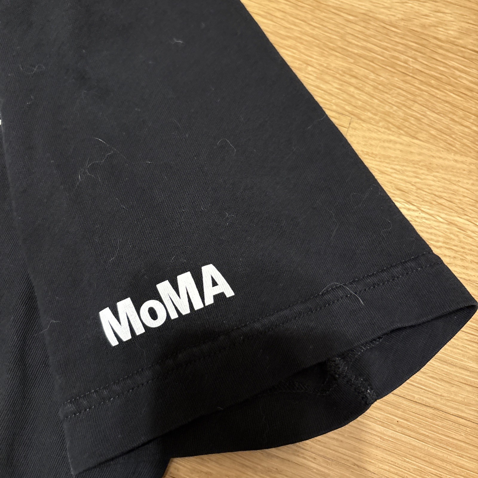 UNIQLO SPACE INVADERS MoMA VIDEO GAMES MEDIUM T SHIRT SOLD OUT Graphic Logo gallery