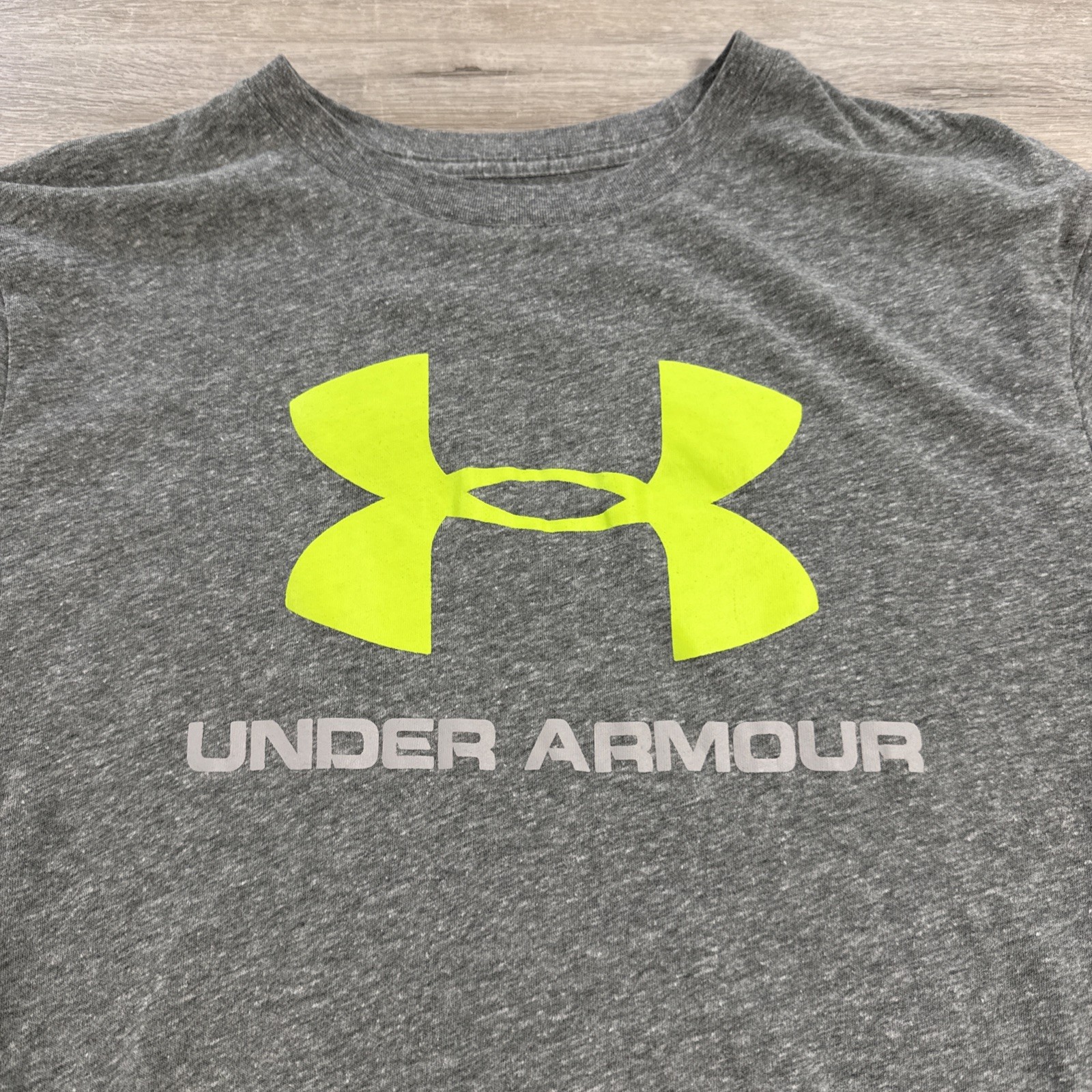 Under Armour Shirt Men's Gray HeatGear Logo Athletic Tee Medium gallery