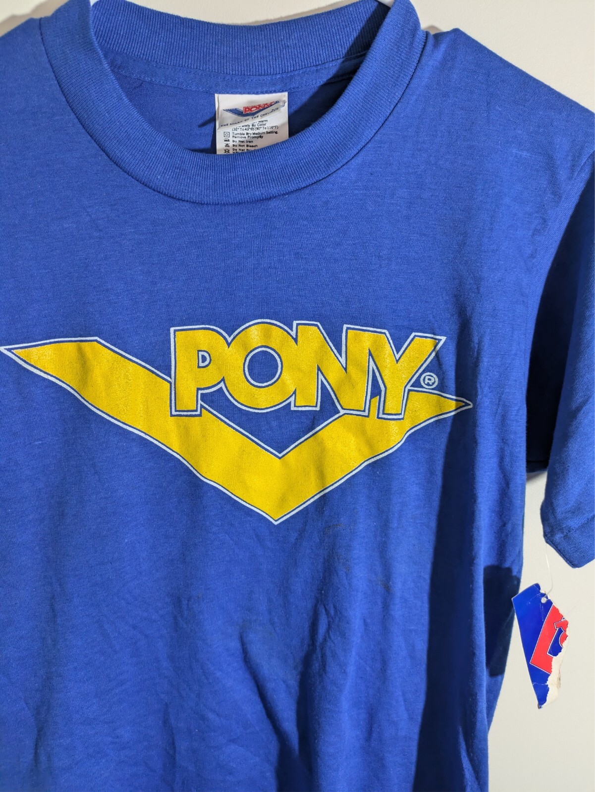 Vintage PONY Mark of the Chevron T-Shirt Medium Blue Yellow deadstock NWT 90s gallery