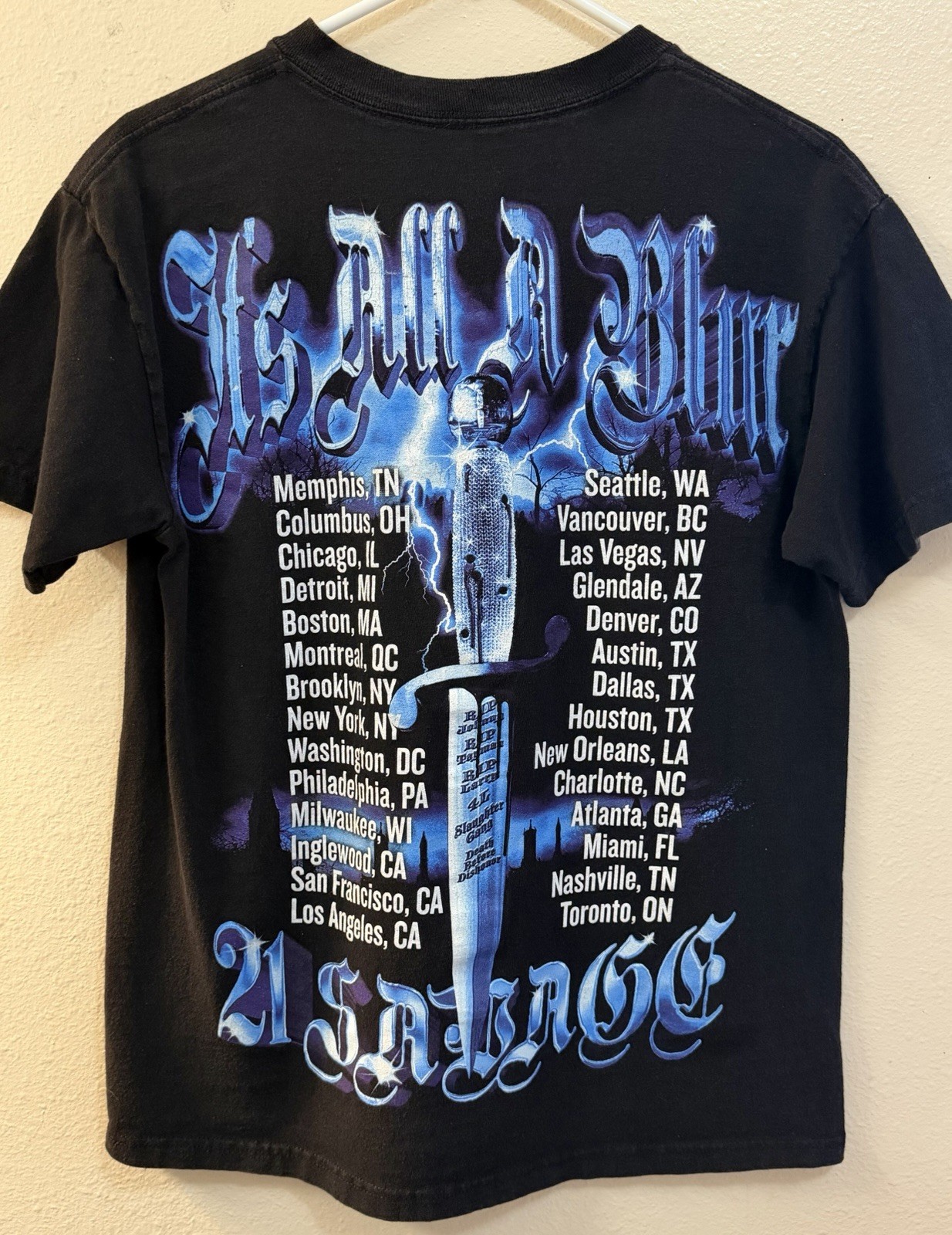21 Savage x Drake 'It's All a Blur' Tour 2023 T-Shirt Men's Medium gallery