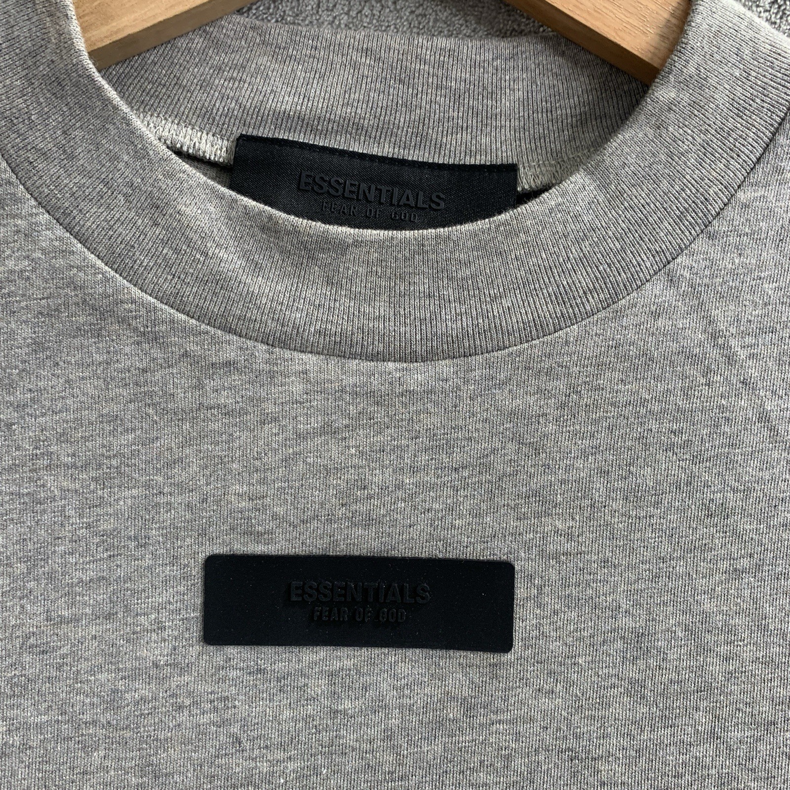 Fear of God Essentials Crewneck Shirt II Mens Small Light Heather Gray Oversized gallery
