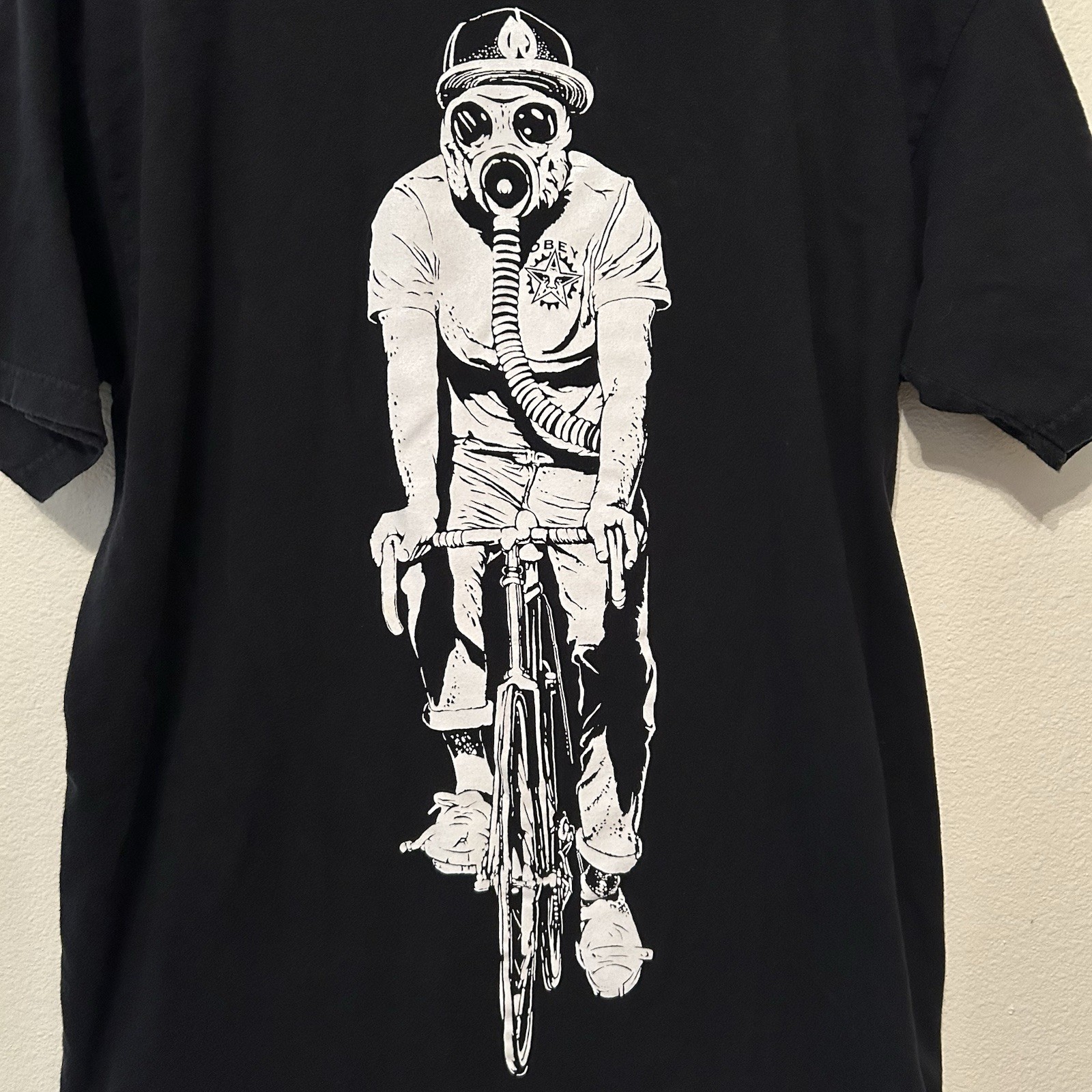 Vintage Obey Guy On Bike Gas Mask Shirt Large Y2K Grunge Bicycling Black BG6 gallery