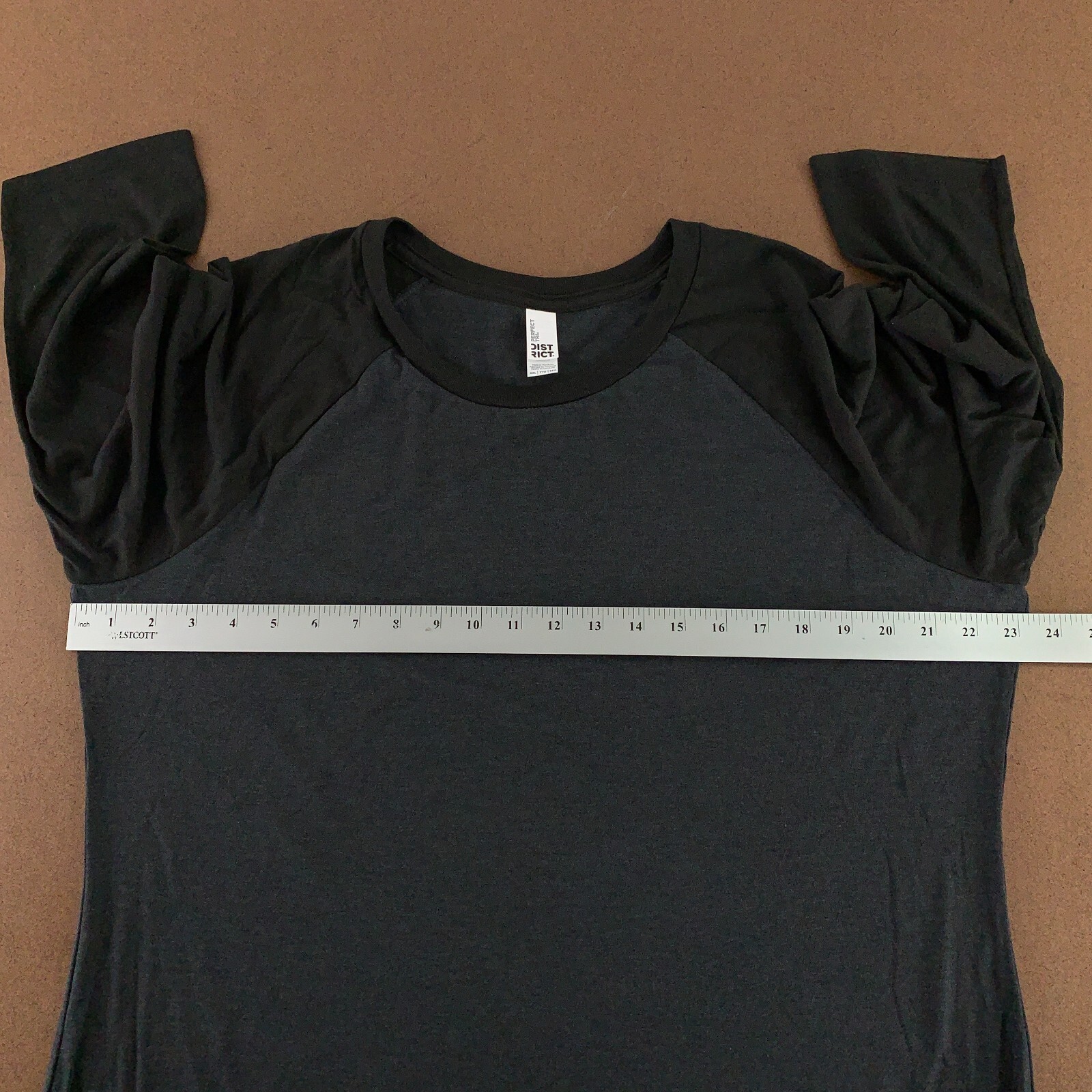 District Perfect Tri Men's Size XXL Charcoal Black 3/4 Raglan Sleeve T-Shirt New gallery