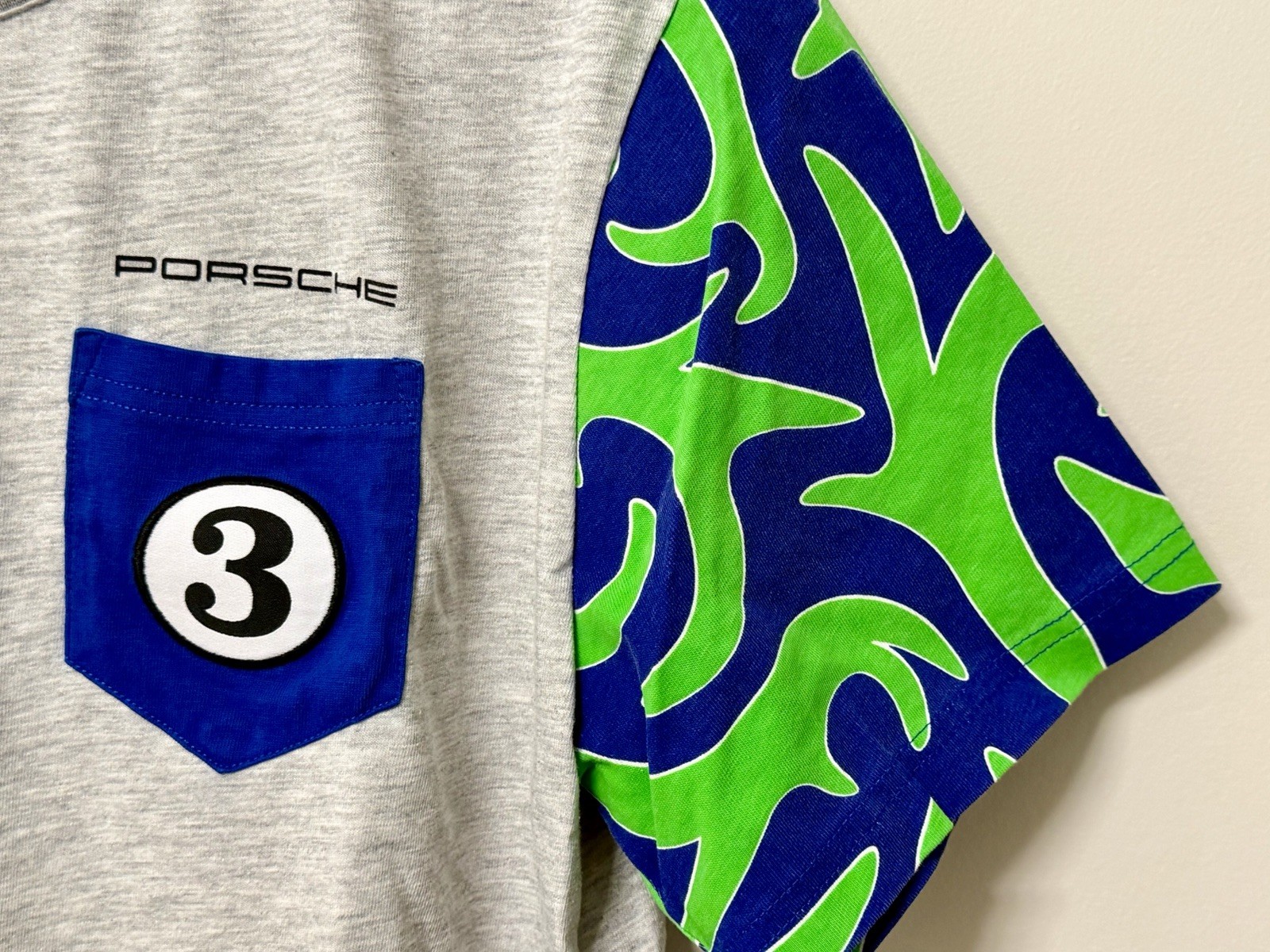 Pre-Owned Porsche 917 Happy Hippie Le Mans 2025 Limited Edition T-Shirt gallery