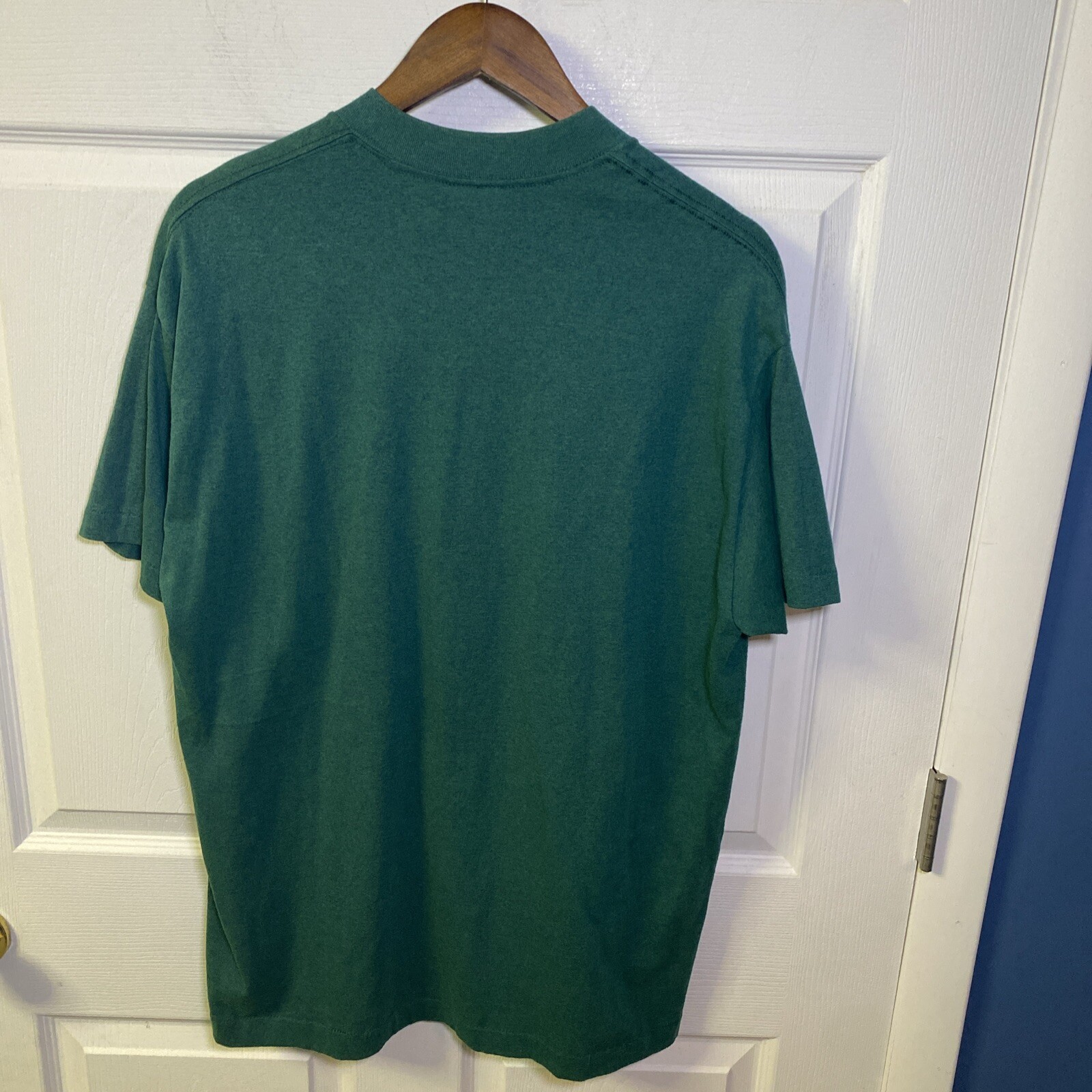 VTG TeeJays Native American Wolf Spirit Brothers Graphic T shirt Green Adult XL gallery