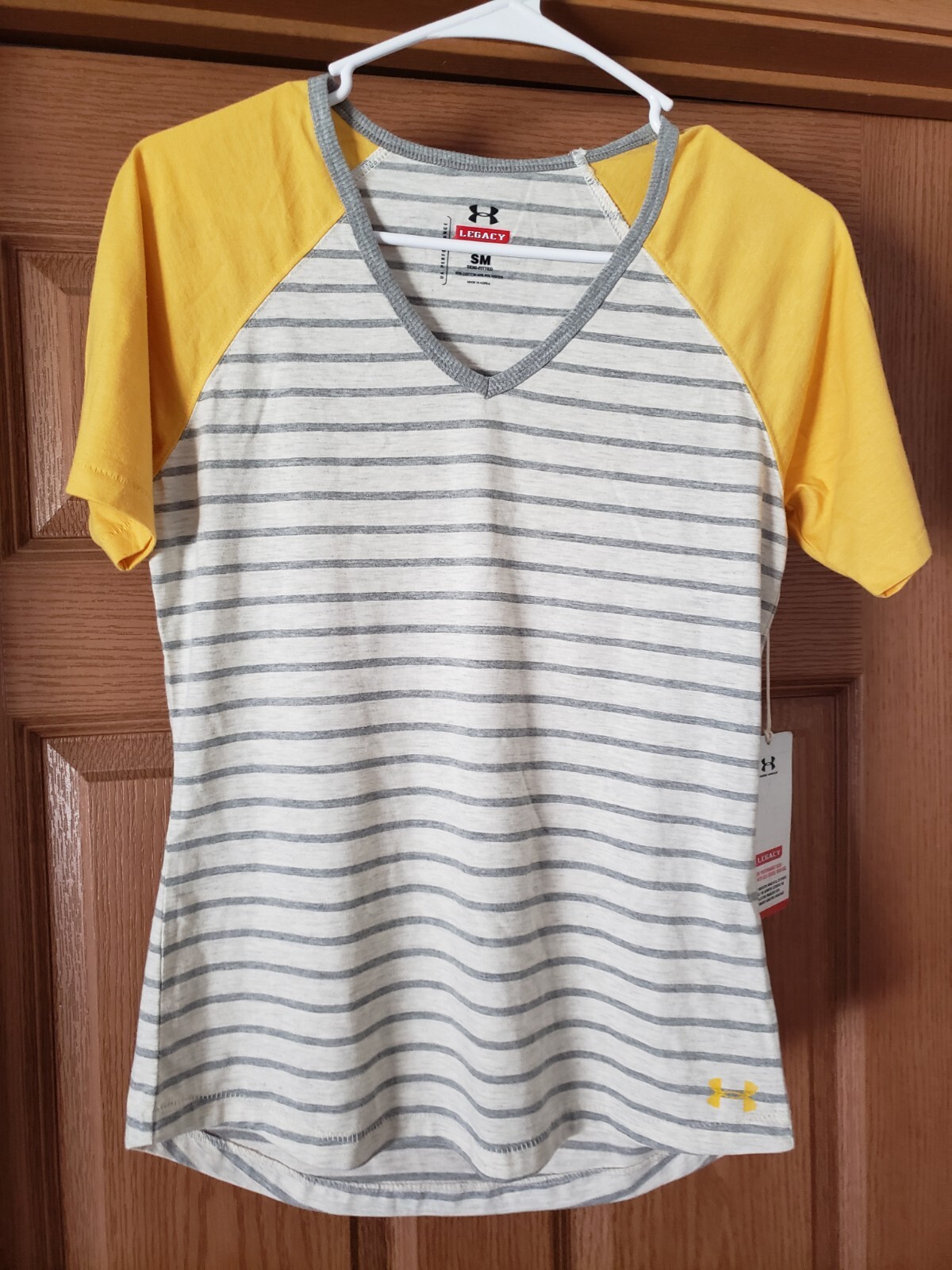 NWT UNDER ARMOUR LEGACY MENS SMALL SEMI-FITTED..SHIRT NEW WITH TAGS LOOK.. gallery