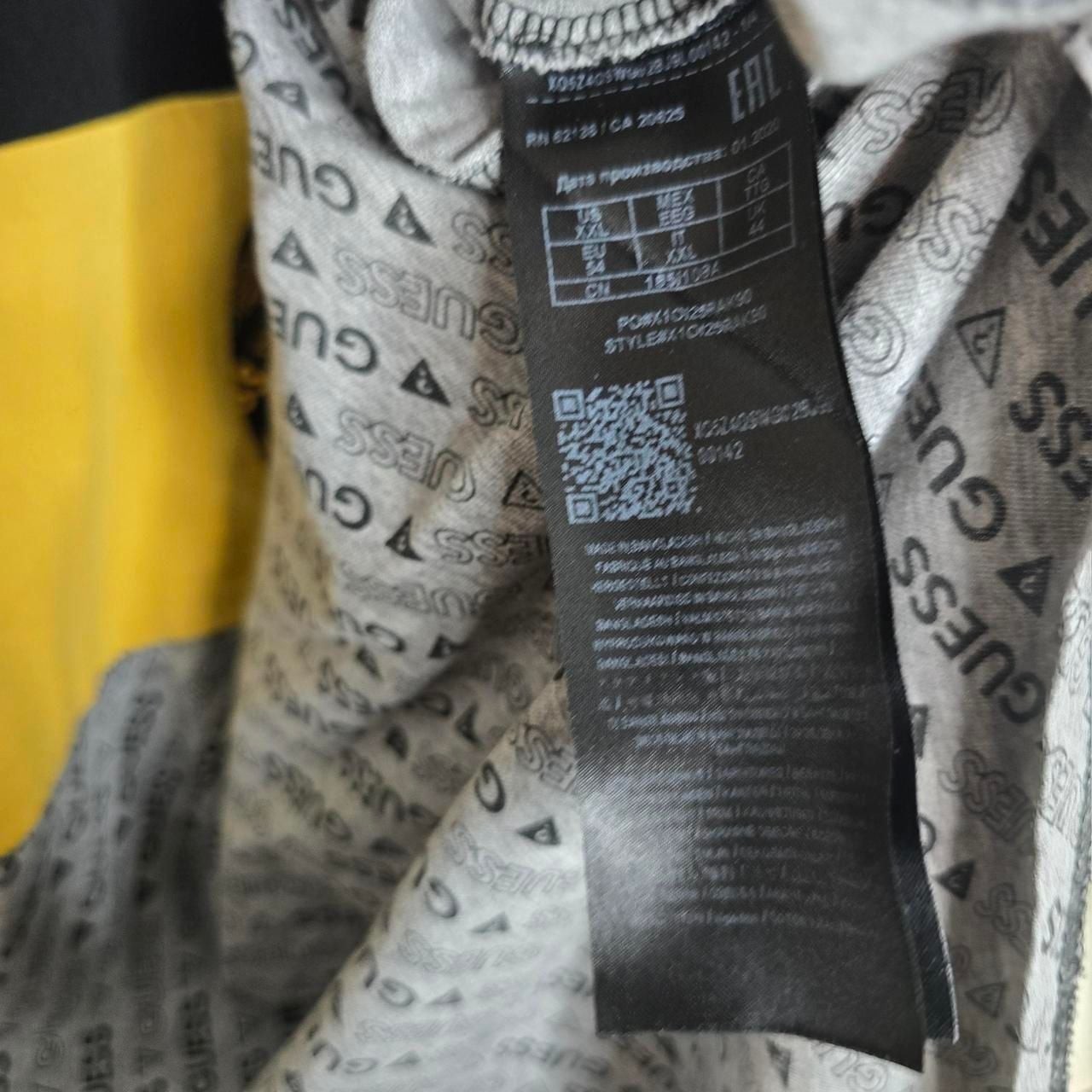 Guess Los Angeles Colorblock Logo T-Shirt gallery