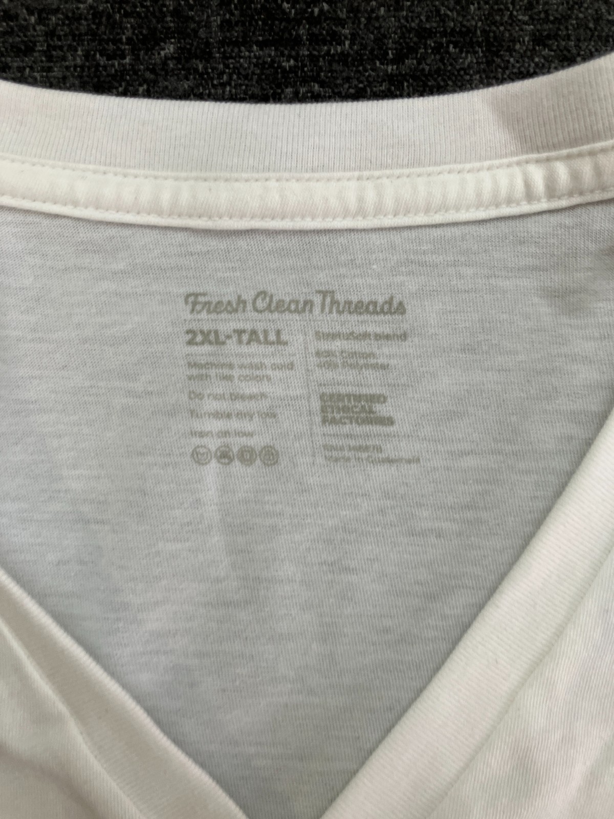Fresh Clean Threads T-Shirt Mens 2XL White Cotton Short Sleeve V-Neck Casual gallery