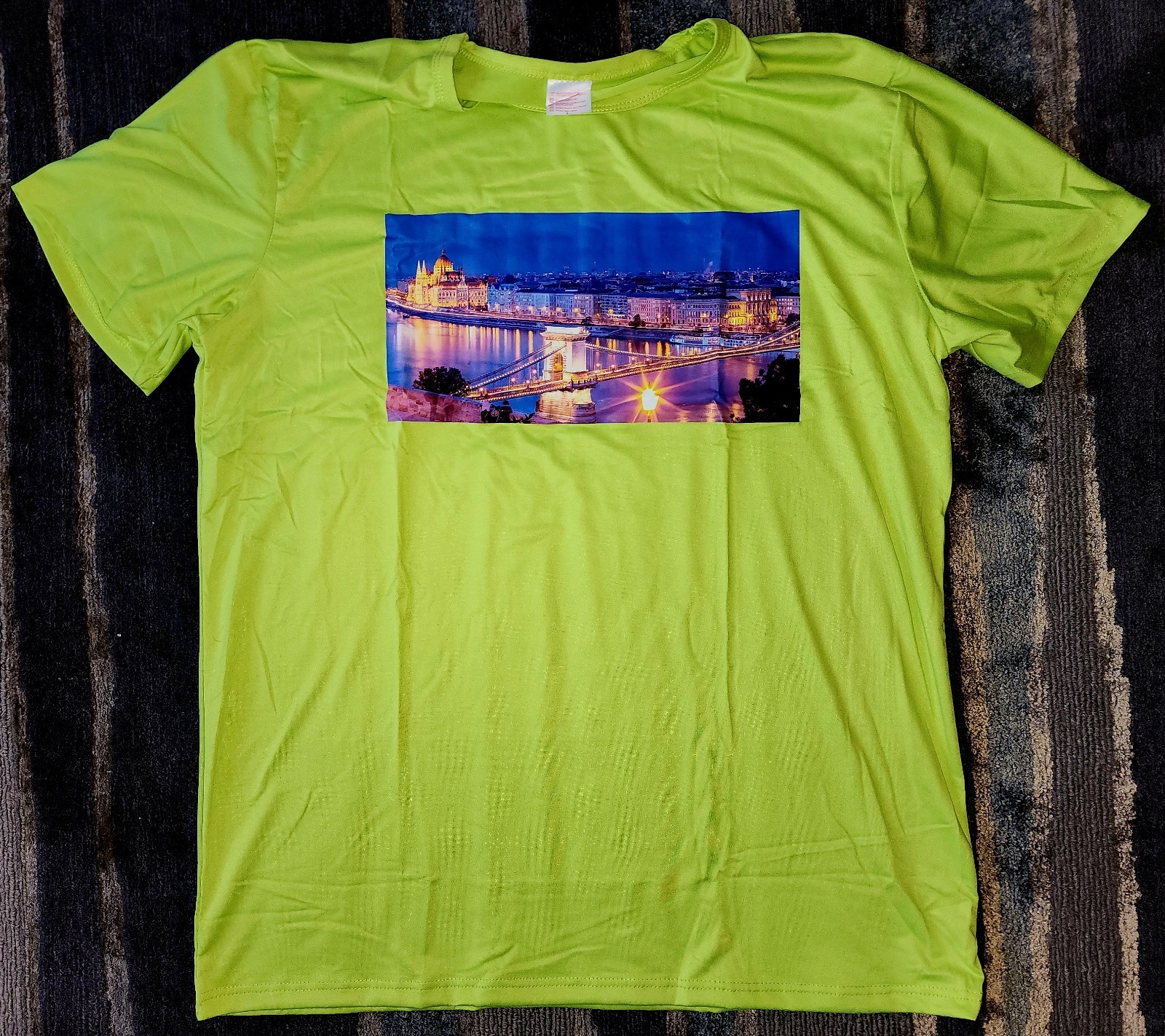 T-SHIRT HALF SLEEVE 100 % POLYESTER COTTON DESIGN (GREEN) SIZE LARGE (O-NECK) gallery