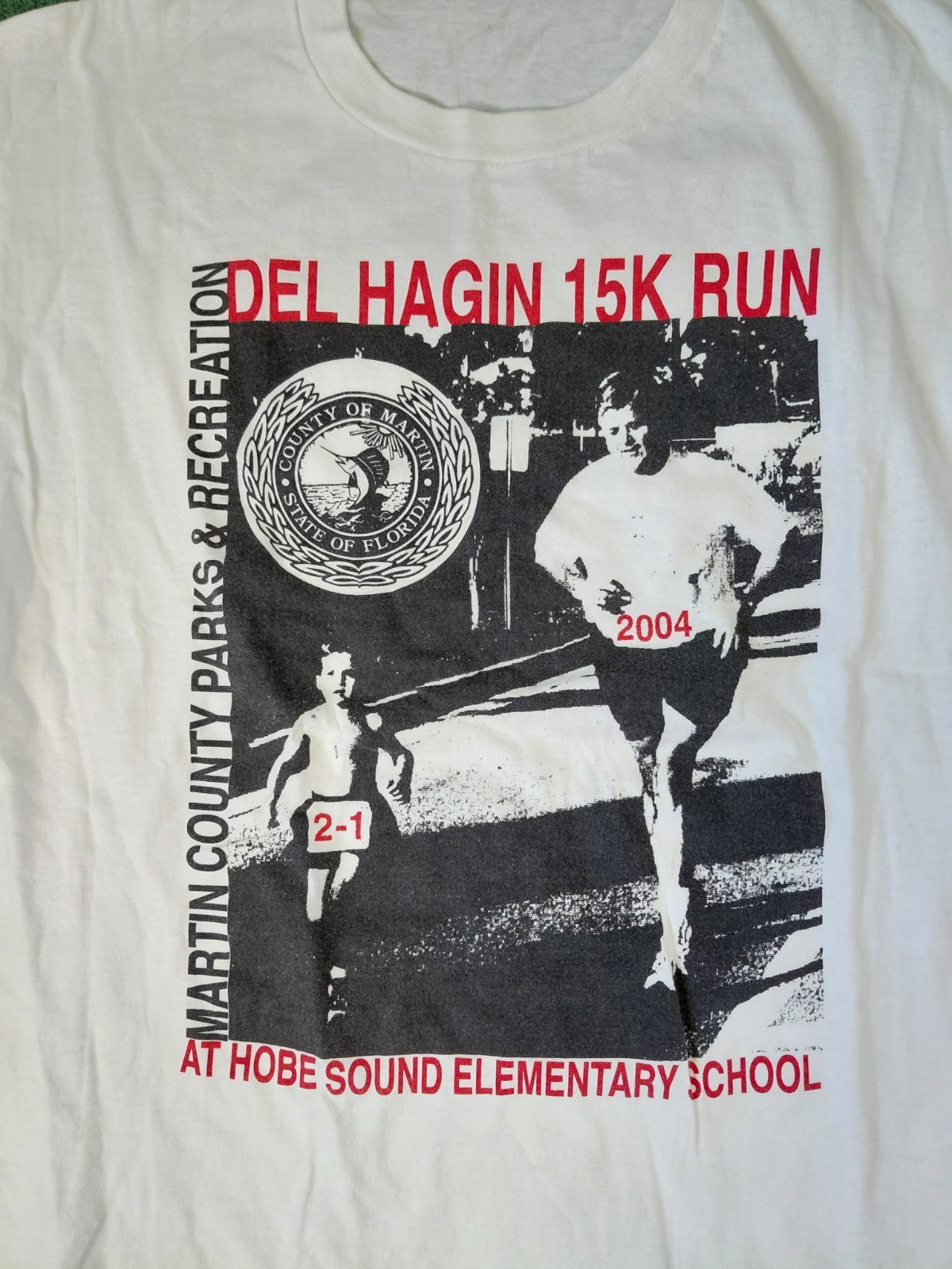 VINTAGE 2004 Del Hagin 15k Run Martin County Florida White Running T Shirt Sz... gallery