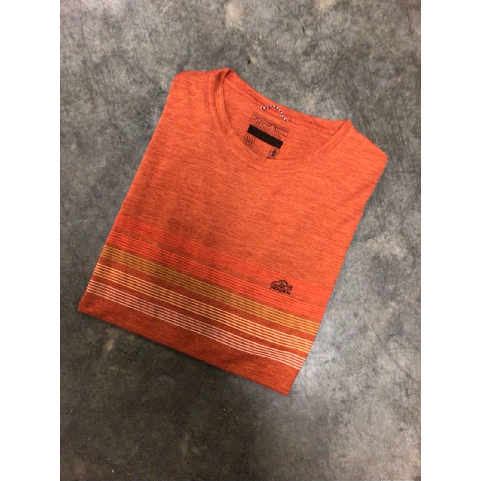 Men's Patagonia M Short Sleeve Shirt. Light weight, gallery