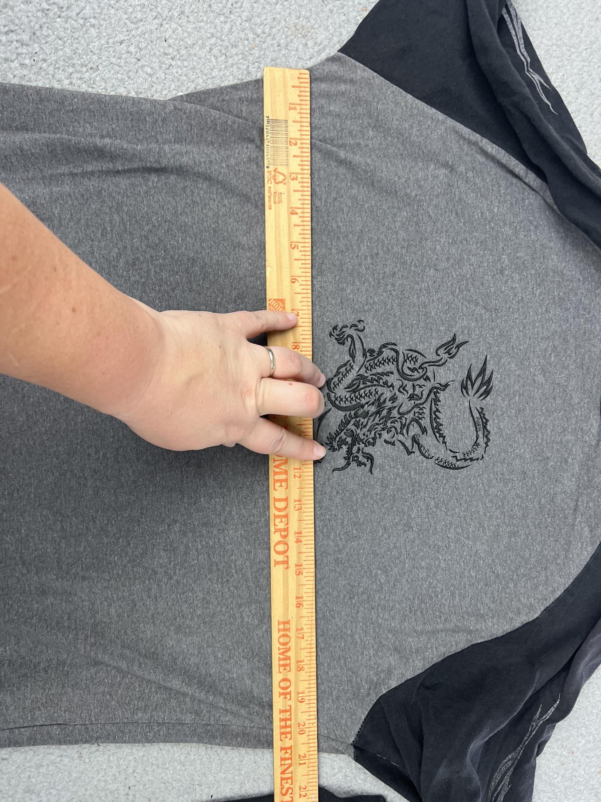 Bullhead Shirt Mens Medium Gray Black Dragon Tribal Graphic Long Sleeve Tee gallery