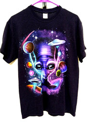 Blue Space Alien Design GILDAN Heavy Cotton SZ Medium, Short Sleeves