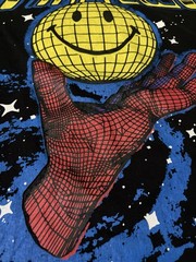Chinatown Market Smiley Spiderman Originals Graphic Happy Fun Gaming T Shirt L