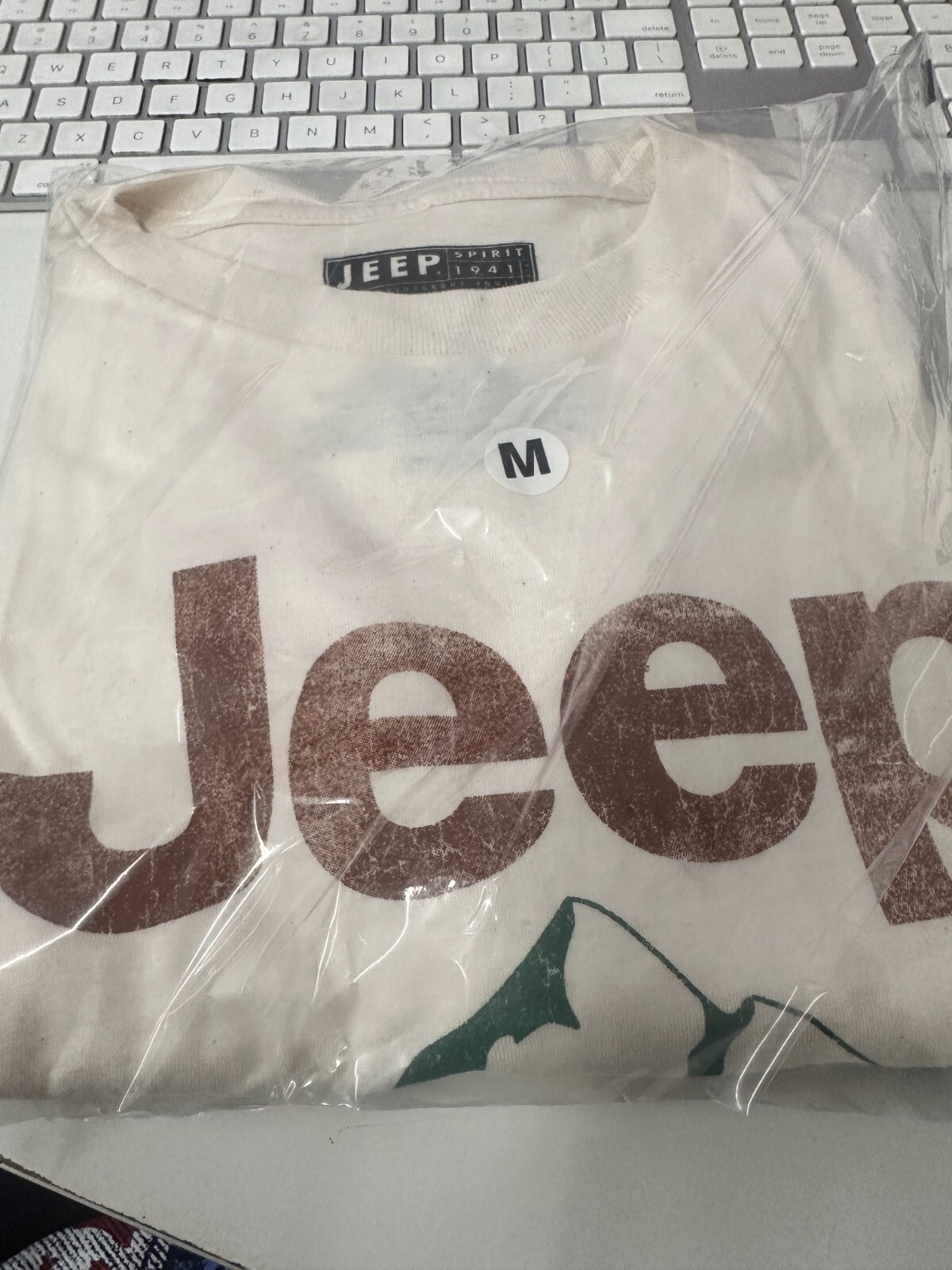 JEEP OFFICIAL GRAPHIC T SHIRT gallery