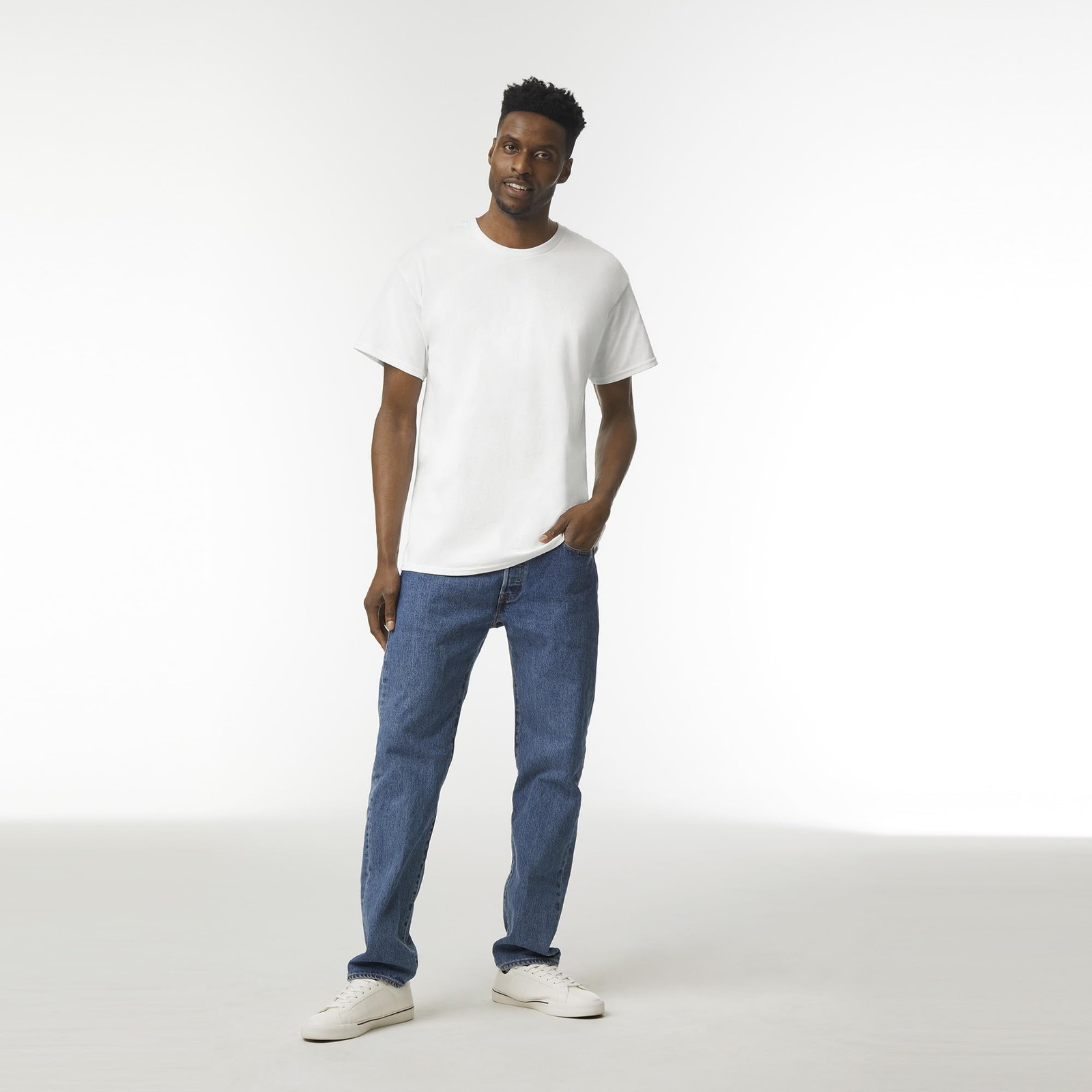 Gildan Adult Ultra Cotton T-Shirt, Style G2000, Multipack, White (2-Pack), Large gallery