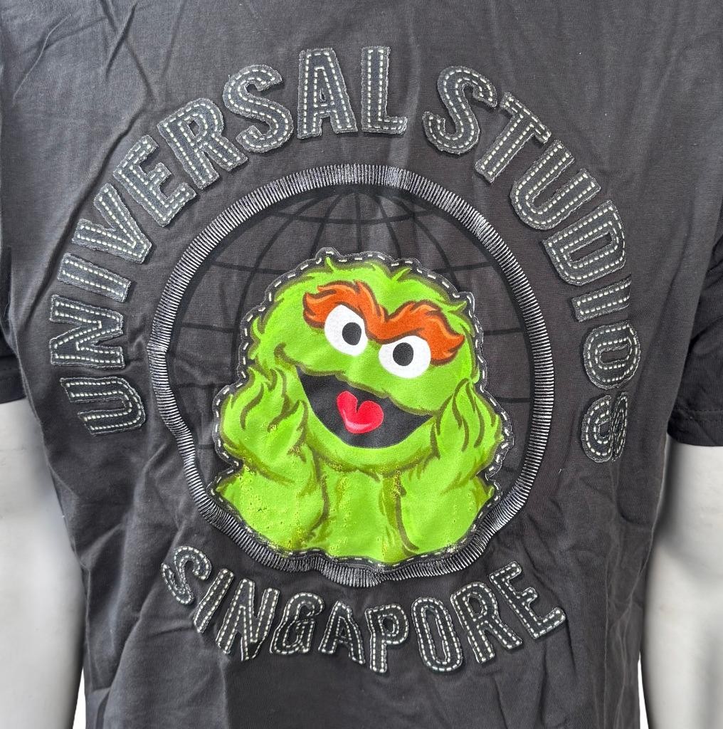 Universal Studios Men's Sesame Street Oscar The Grouch Gray Shirt Size Large gallery