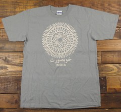 New Vintage 2001 Discovery Channel Store Mandala India Gray T-Shirt Size L