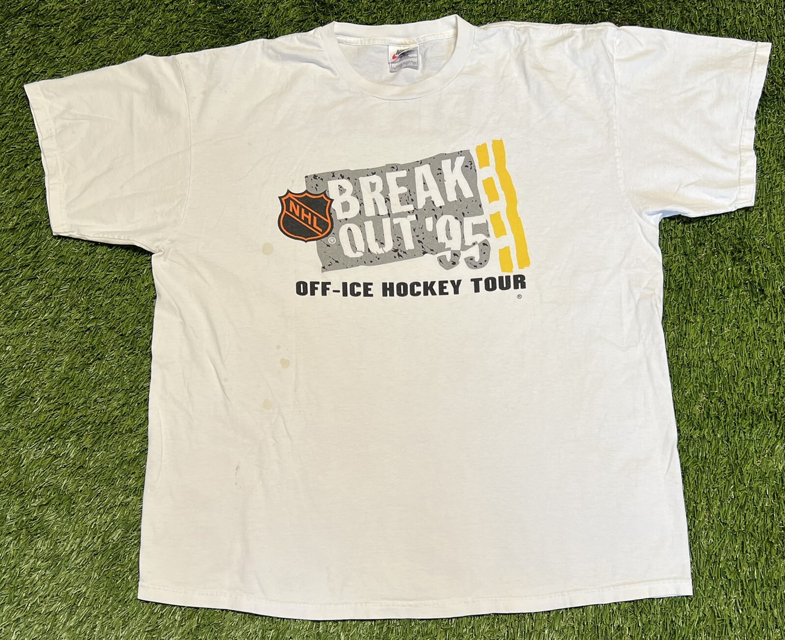 Nike NHL Break Out Off-Ice Hockey Tour Graphic T-Shirt Men’s XL USA Vintage 1995 gallery