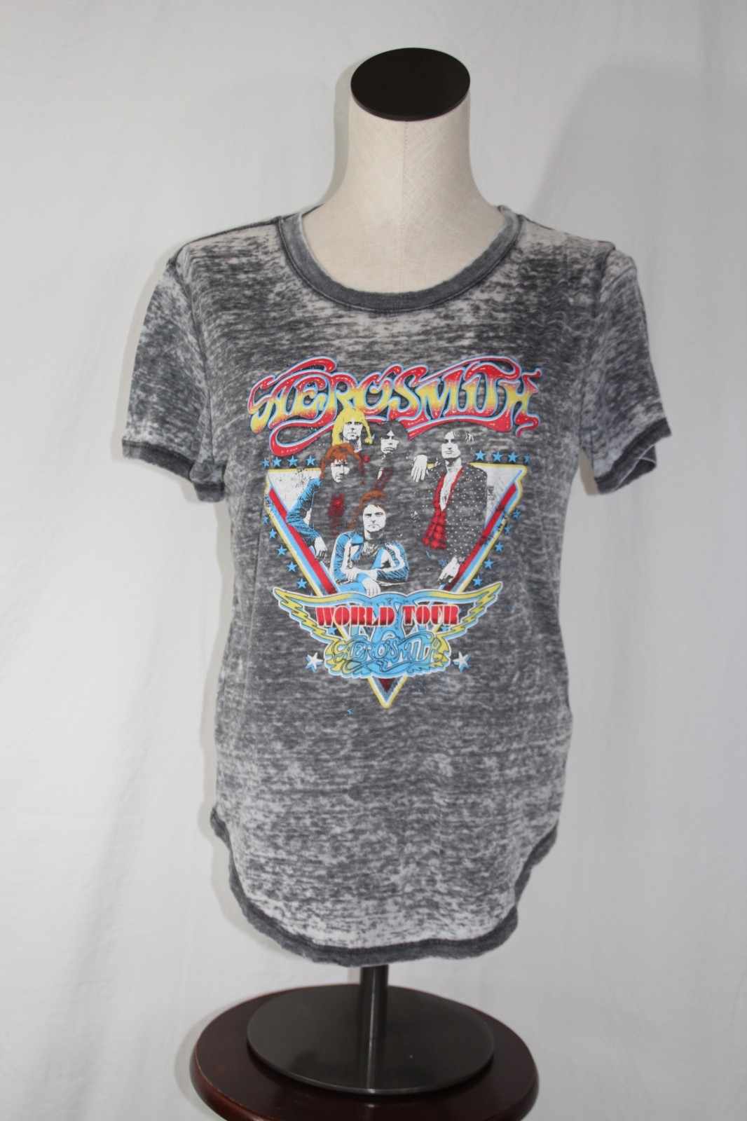 Aerosmith Womens World Tour T-Shirt Size Medium Multicolor Graphic Gray Burnout gallery