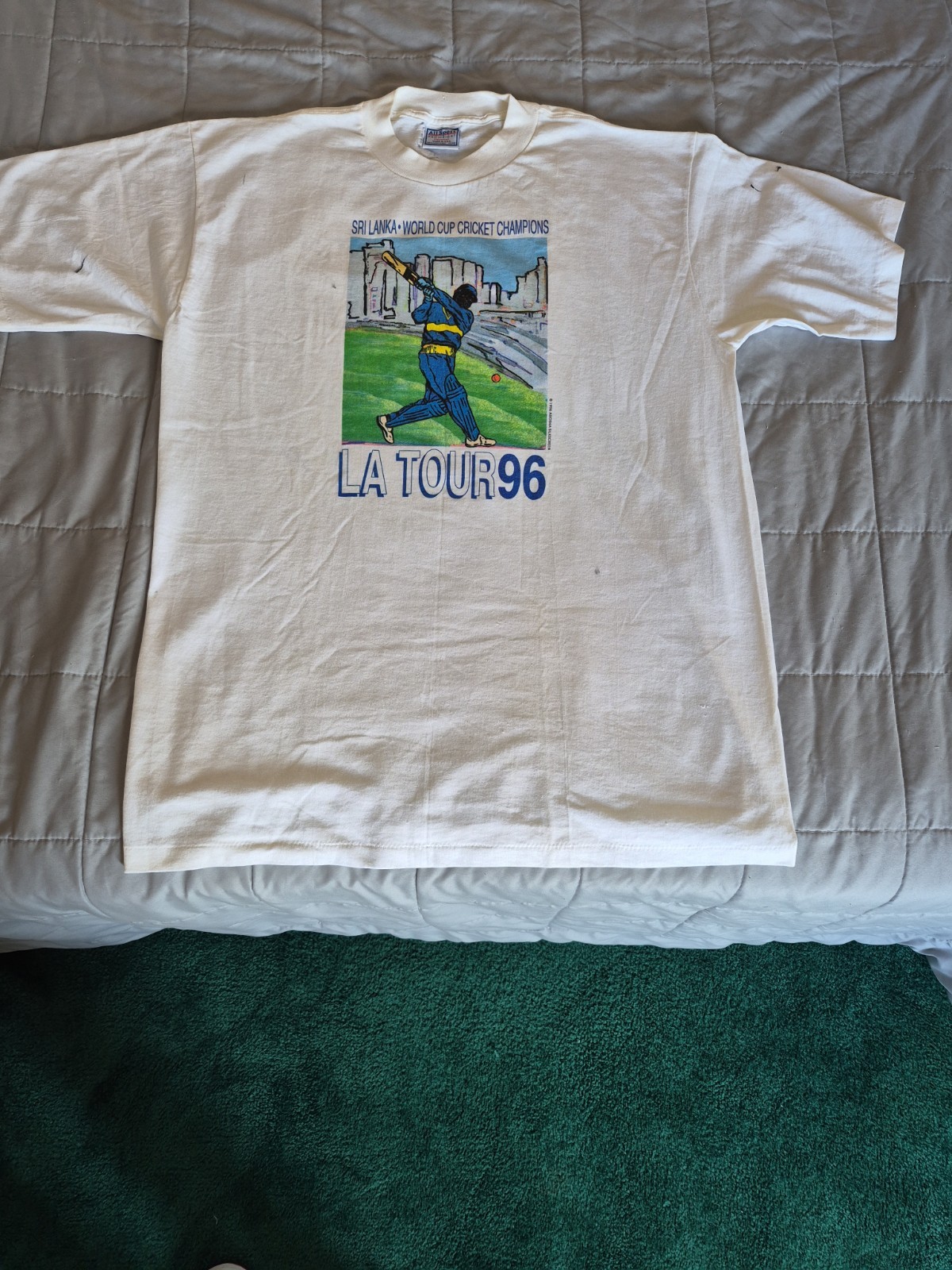 Vintage World Cup Cricket Champions Sri Lanka XL LA TOUR 96 Signatures On Back gallery