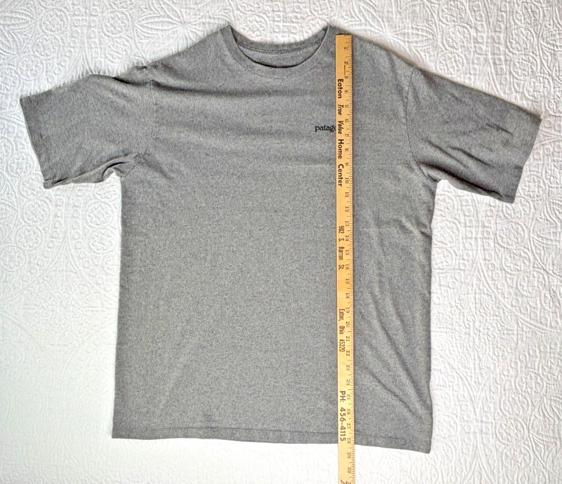 Patagonia Mens Responsibili-tee Tshirt Sze L Grey Regular Fit Blended Fabric EUC gallery