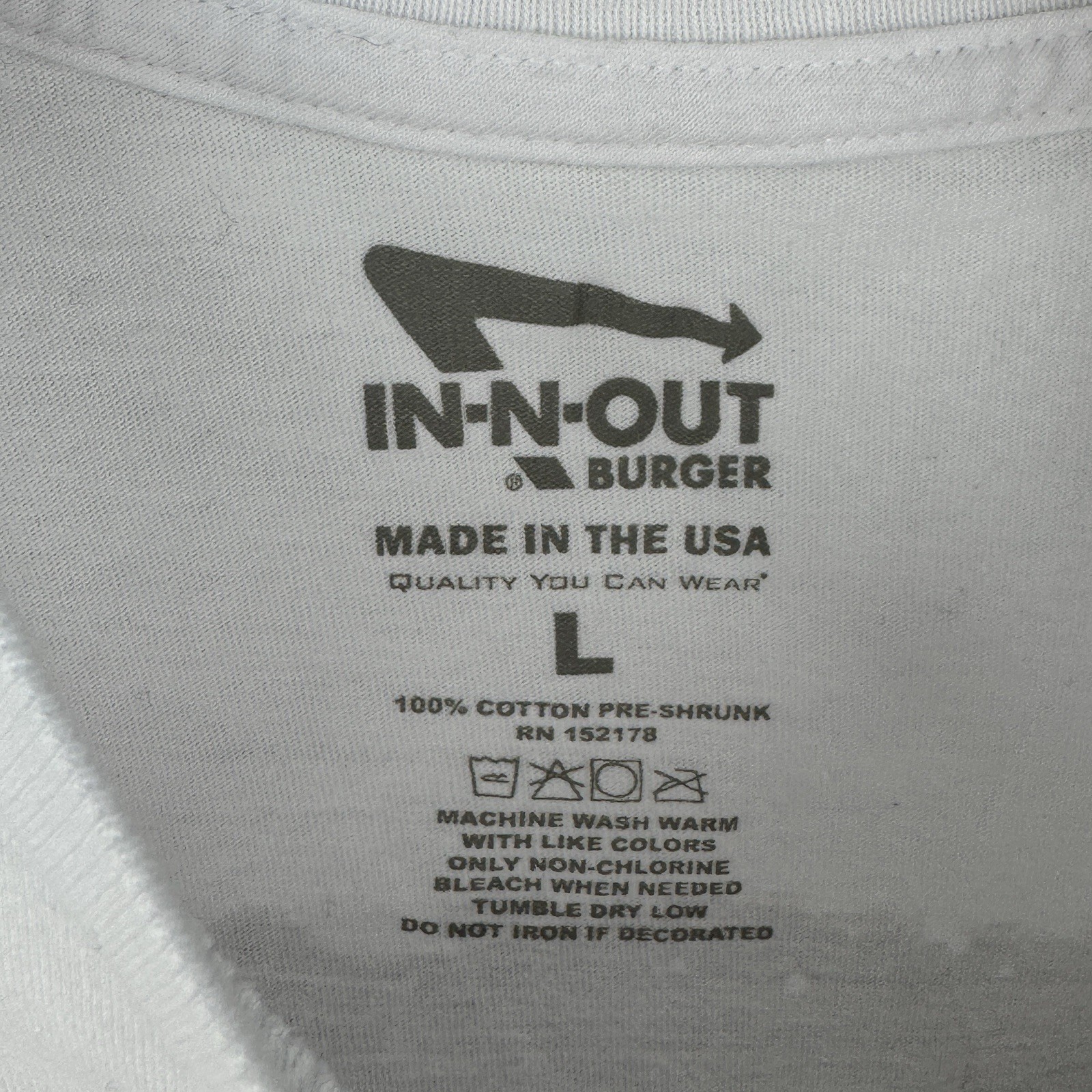 In-N-Out Burger Nevada Neon Graphic T Shirt Men’s Large White Retro Car USA Tee gallery