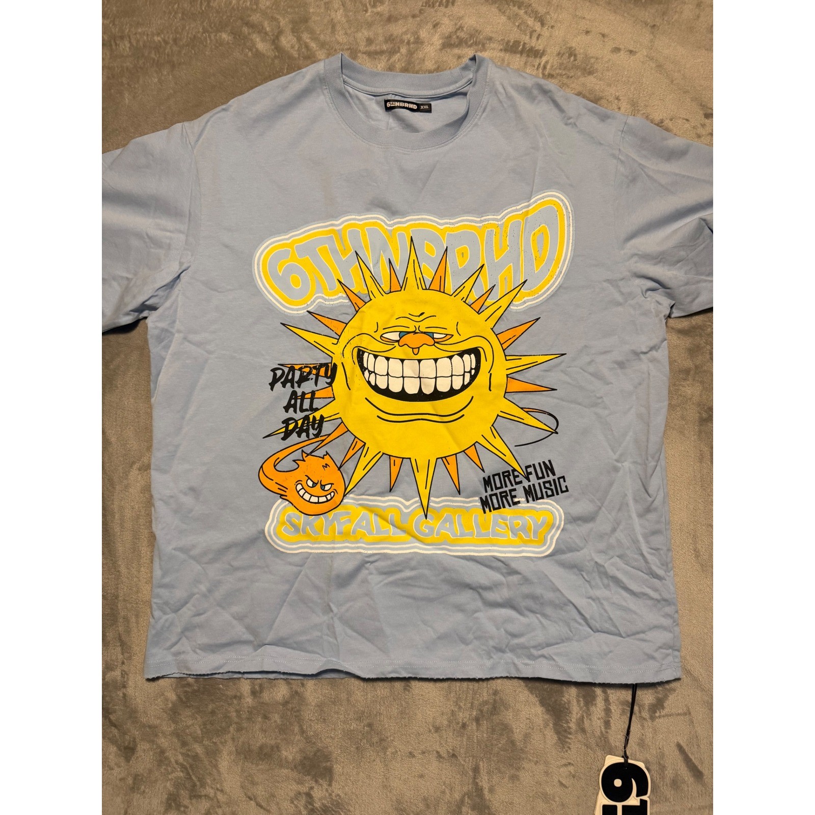 6THNBRHD Skyfall Tee Mens XXL Sky Blue Graphic Sun Moon T-Shirt NEW gallery
