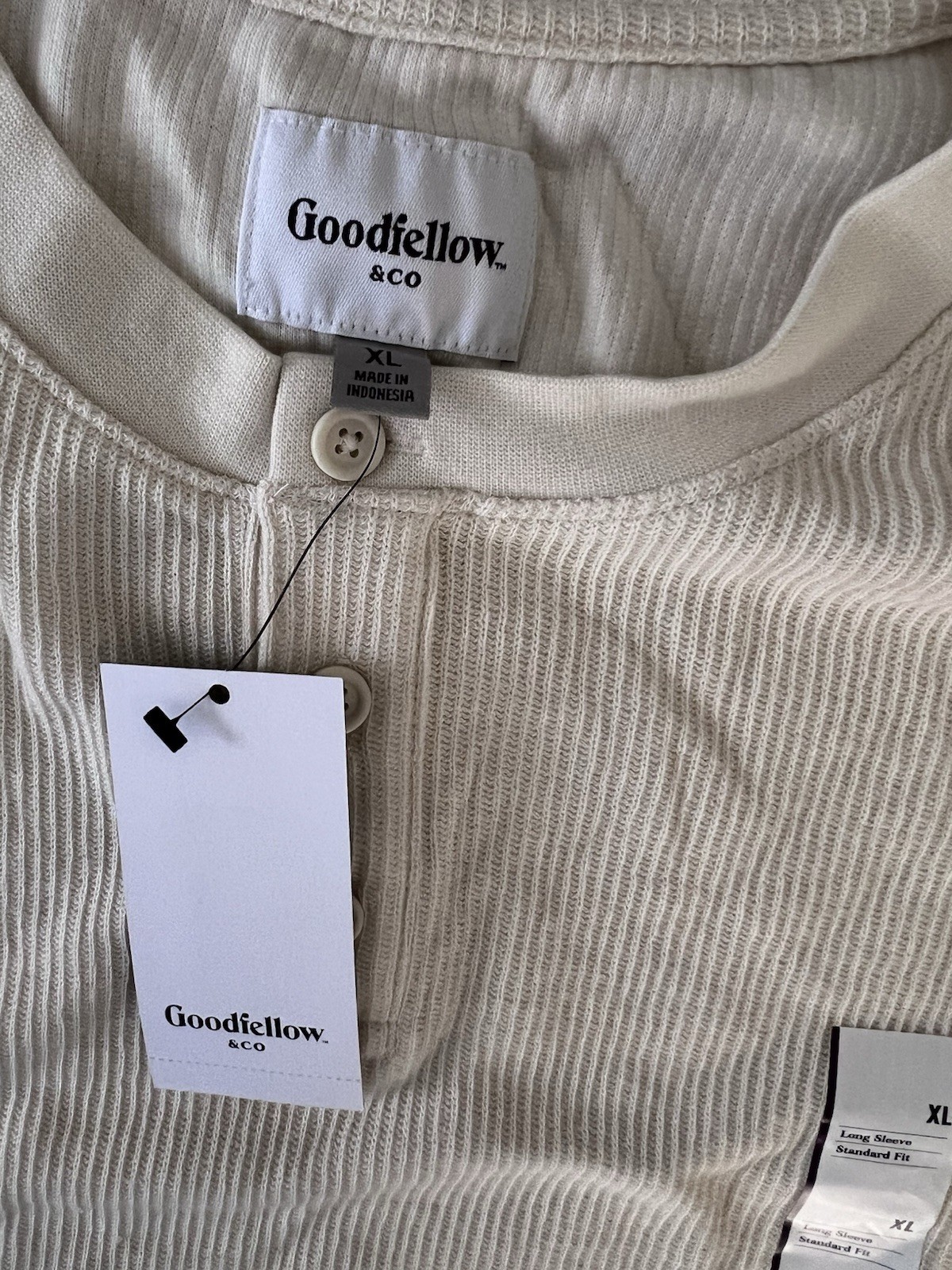 Goodfellow & Co Men's Ivory XL Standard Fit Cotton Knit Long Sleeve Tee gallery