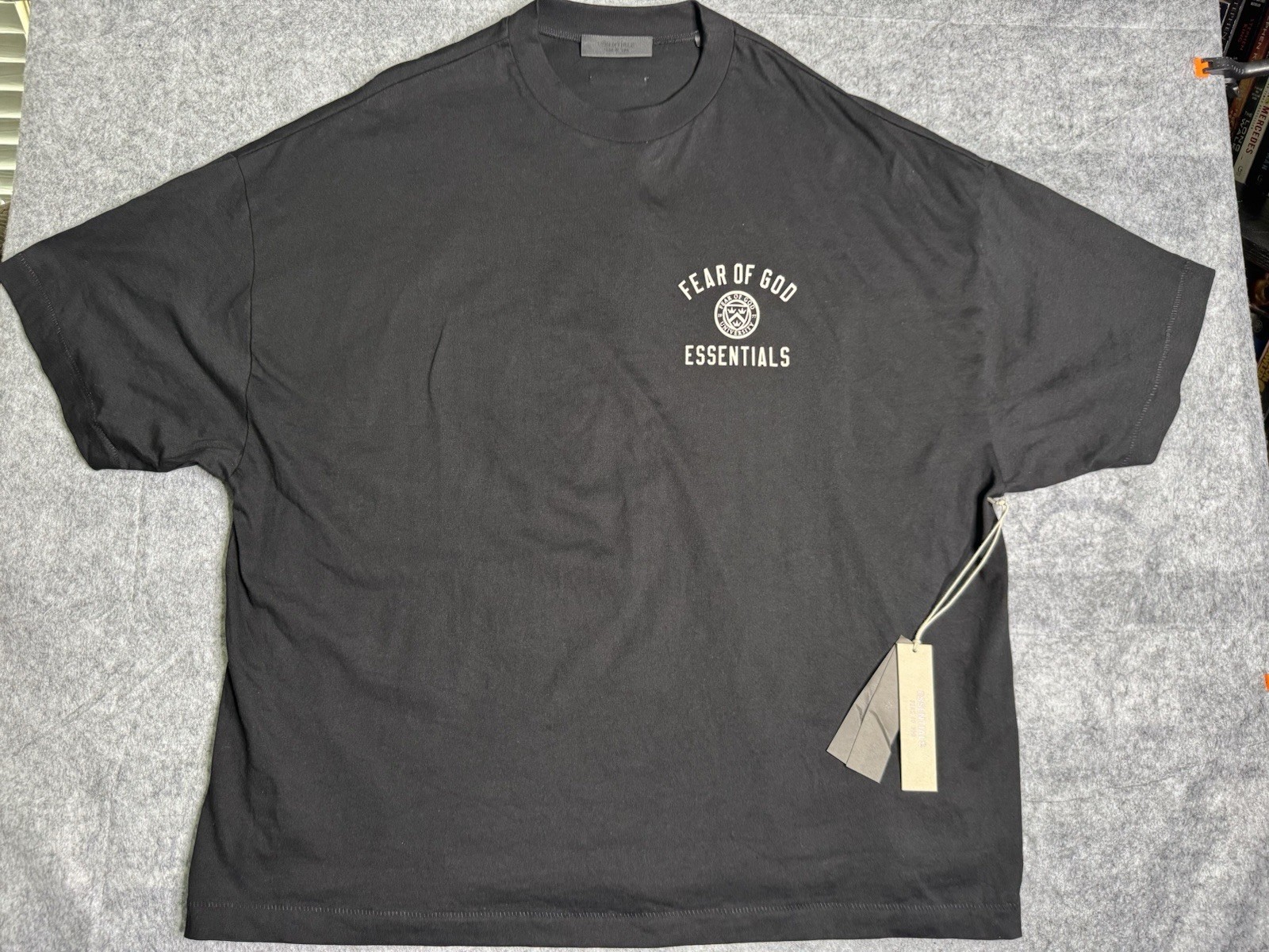 Fear of God Essentials University Logo T-shirt Black Mens Size XL Brand NEW! NWT gallery