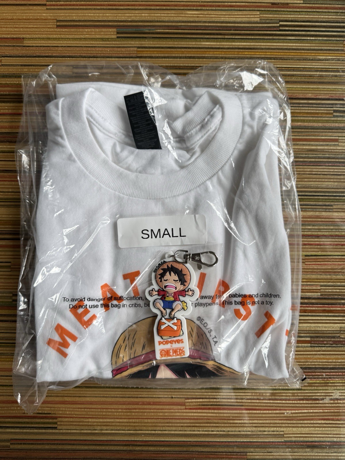 Limited Release Popeyes x One Piece Monkey D Luffy T-Shirt w/ Keychain SZ Small