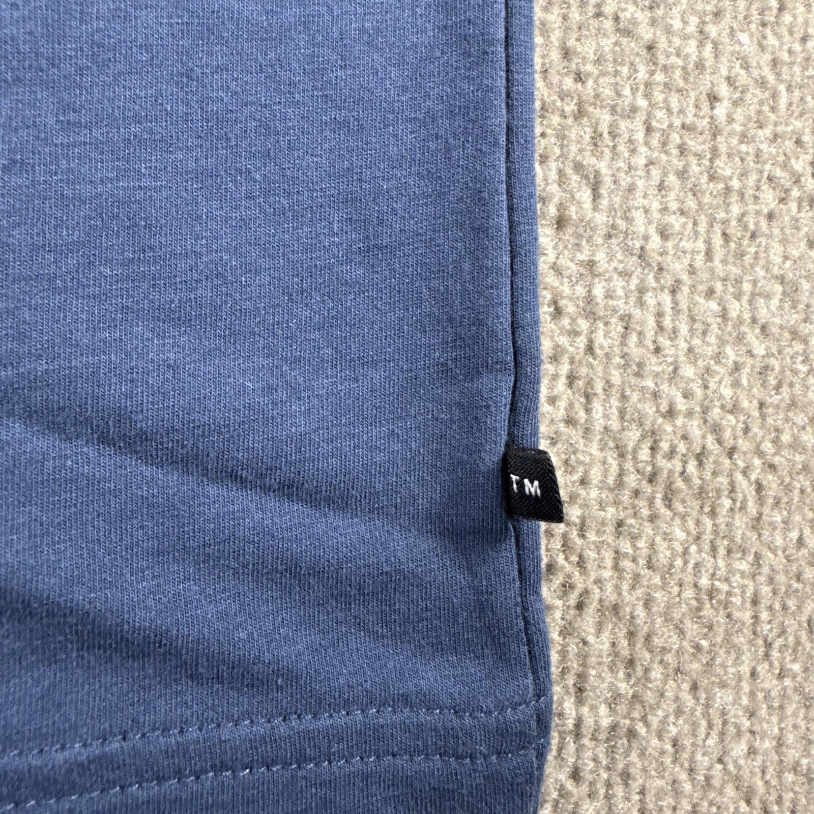 Travis Mathew Shirt Mens Large Blue Long Sleeve Hoodie Stretch Soft Tee gallery
