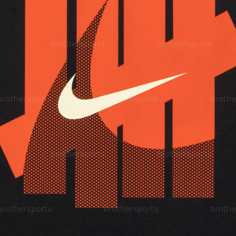 Nike T Shirts Men's Black Crew Neck Moderate IQ7356-010 gallery