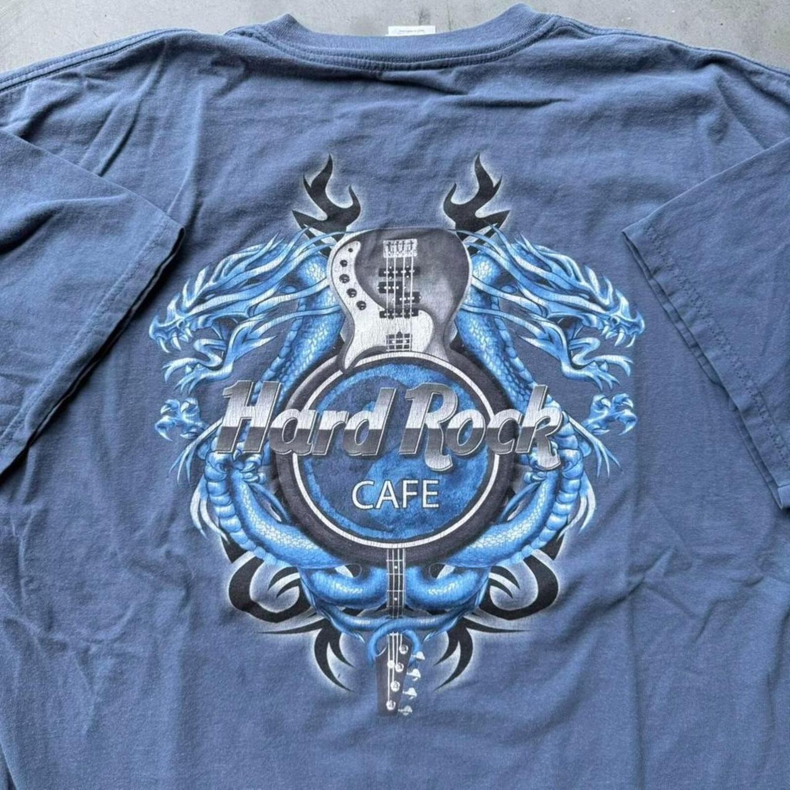 Hard Rock Cafe Dragon Graphic Tee gallery