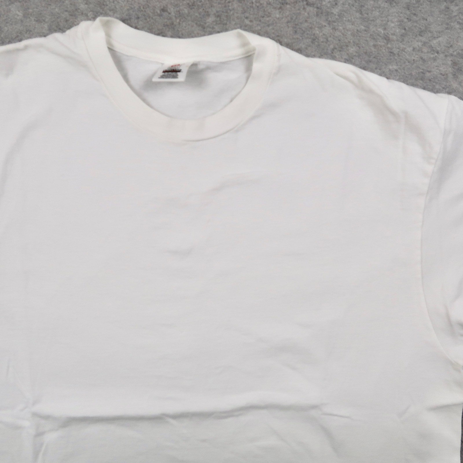Kirkland Signature Select Mens XL White Combed Cotton Crewneck T-Shirt 4186 gallery