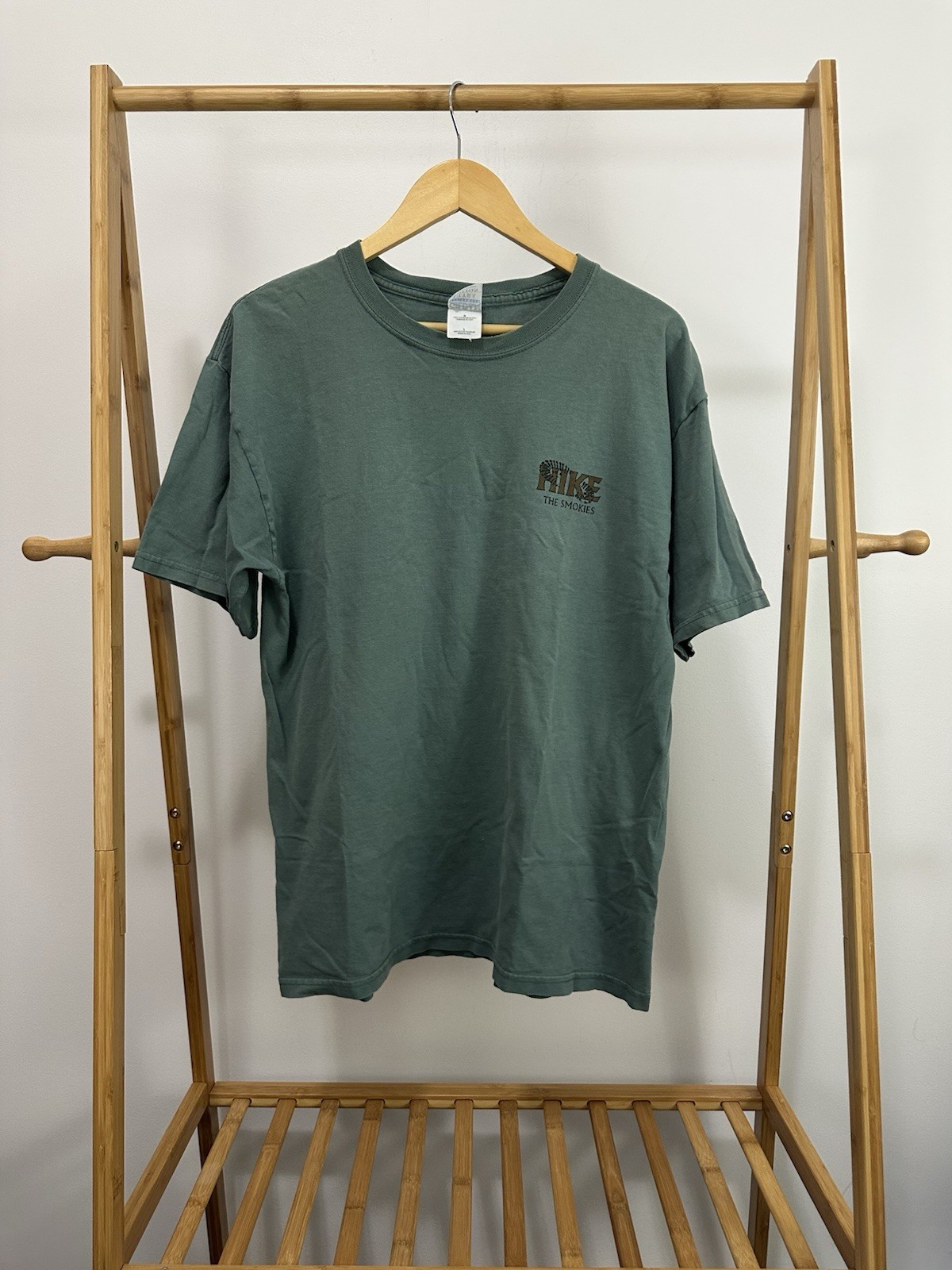 VTG Hiker Wisdom Guide Hiking Camping Outdoor Nature T-Shirt Size L gallery
