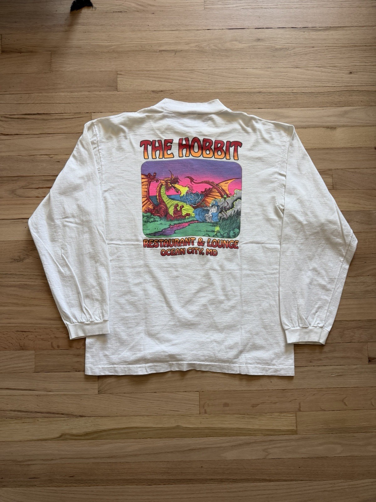 VINTAGE 1990s Hobbit Restaurant Gandalf Dragon Long Sleeve Mock Neck Fantasy Art gallery
