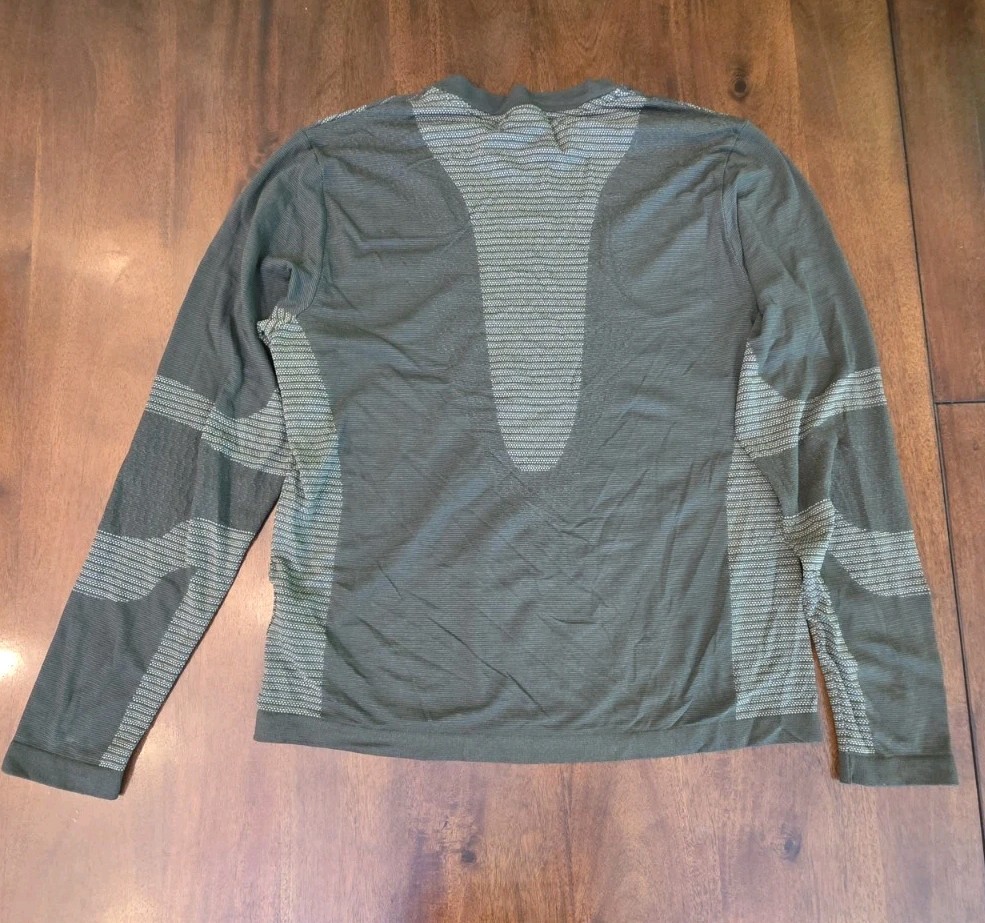 Men Size Small Nike ACG Baselayer Shirt Green Dri-Fit ADV Delta River Nylon Wool gallery