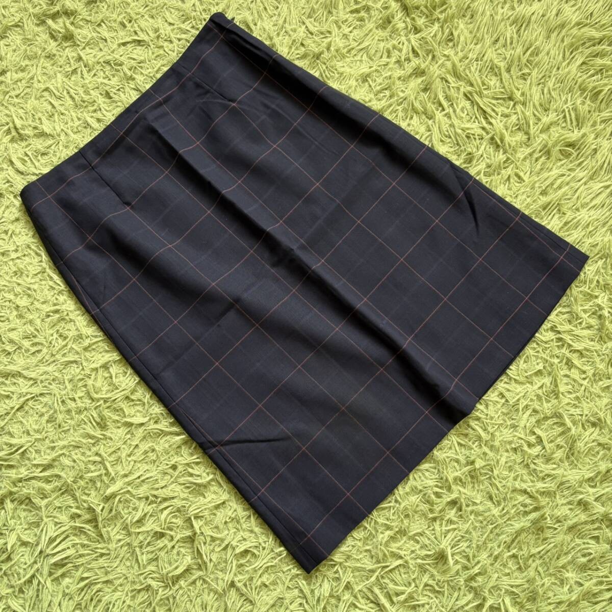 Paul Smith Knee Length Tight Skirt Size 40 L Japan gallery