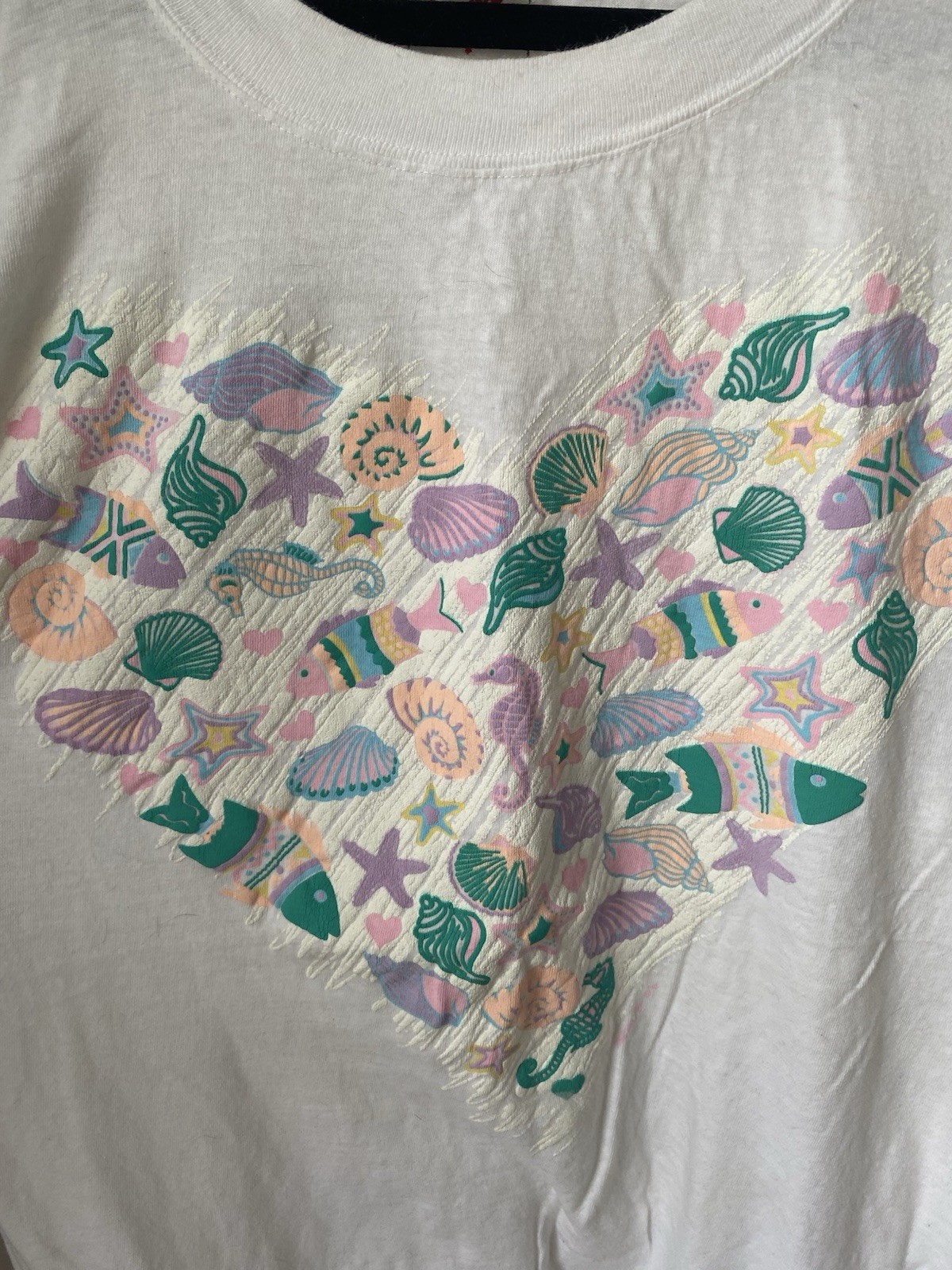 Suite Lips White Cotton Graphic Heart Beach Ocean Crew Neck T-Shirt One Size gallery