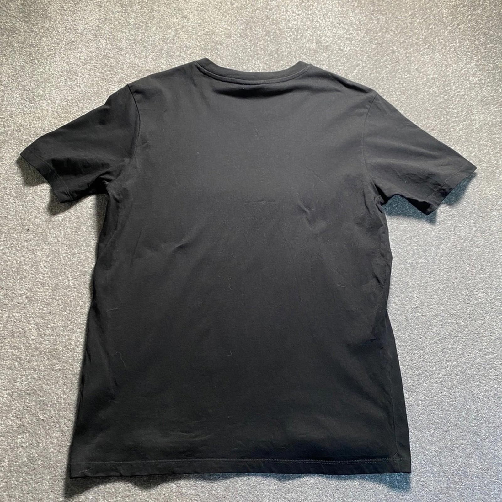 MNG T-Shirt Men's Medium Black Regular Fit V-Neck Casual Style gallery